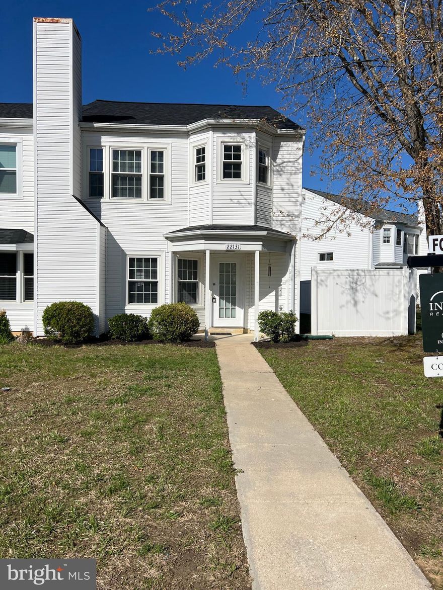 Wonderful 3 bedroom 2.5 bath end unit townhome complete with updated appliances, new roof, fresh paint, new overhead lighting, open floor plan with natural lighting, new carpet and nice back yard with shed and back deck. Located in St. Georges hundred minutes away from NAS Patuxent River, grocery stores, dining, shopping and more!