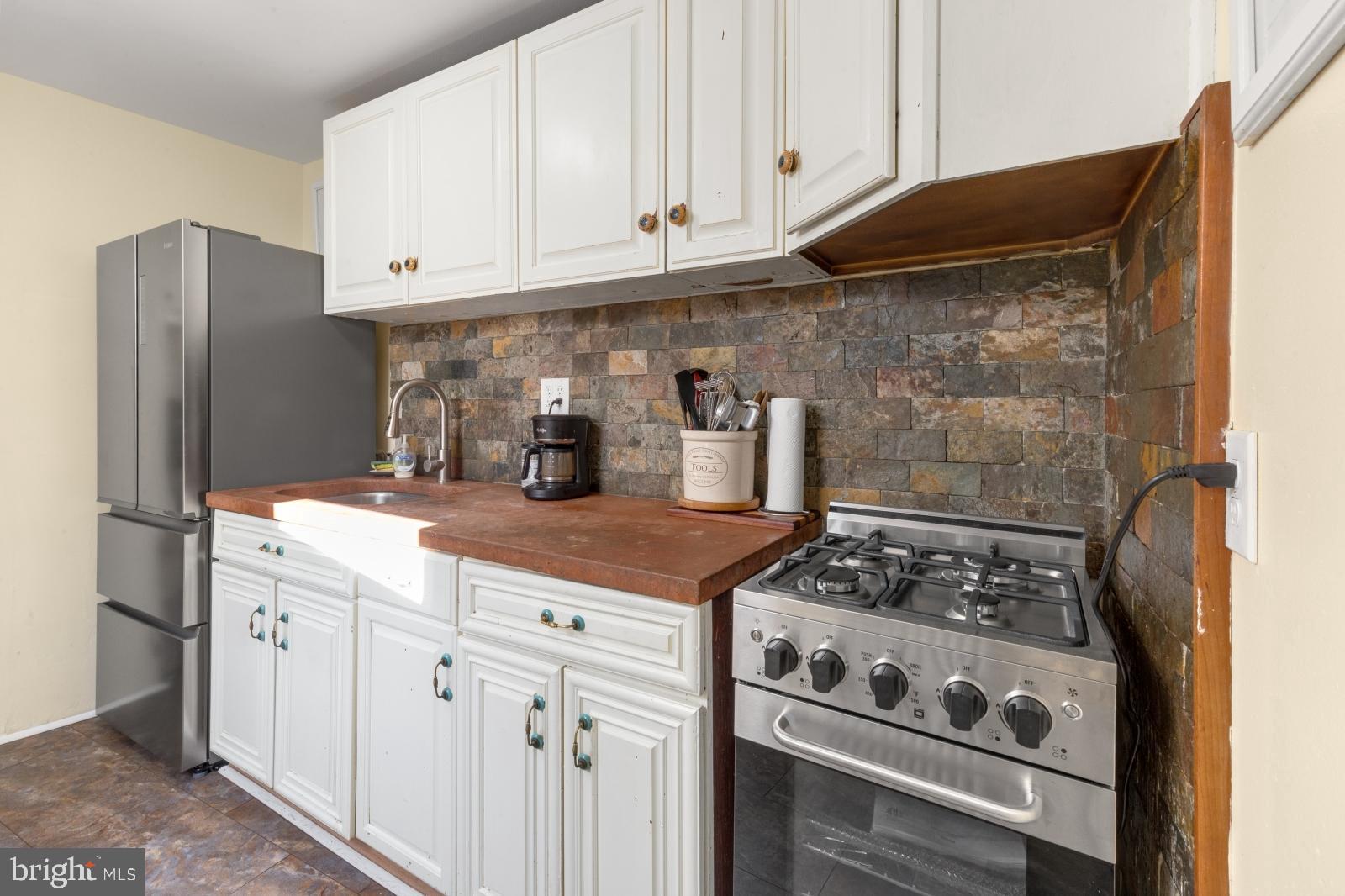 FISHTOWN - Residential Lease