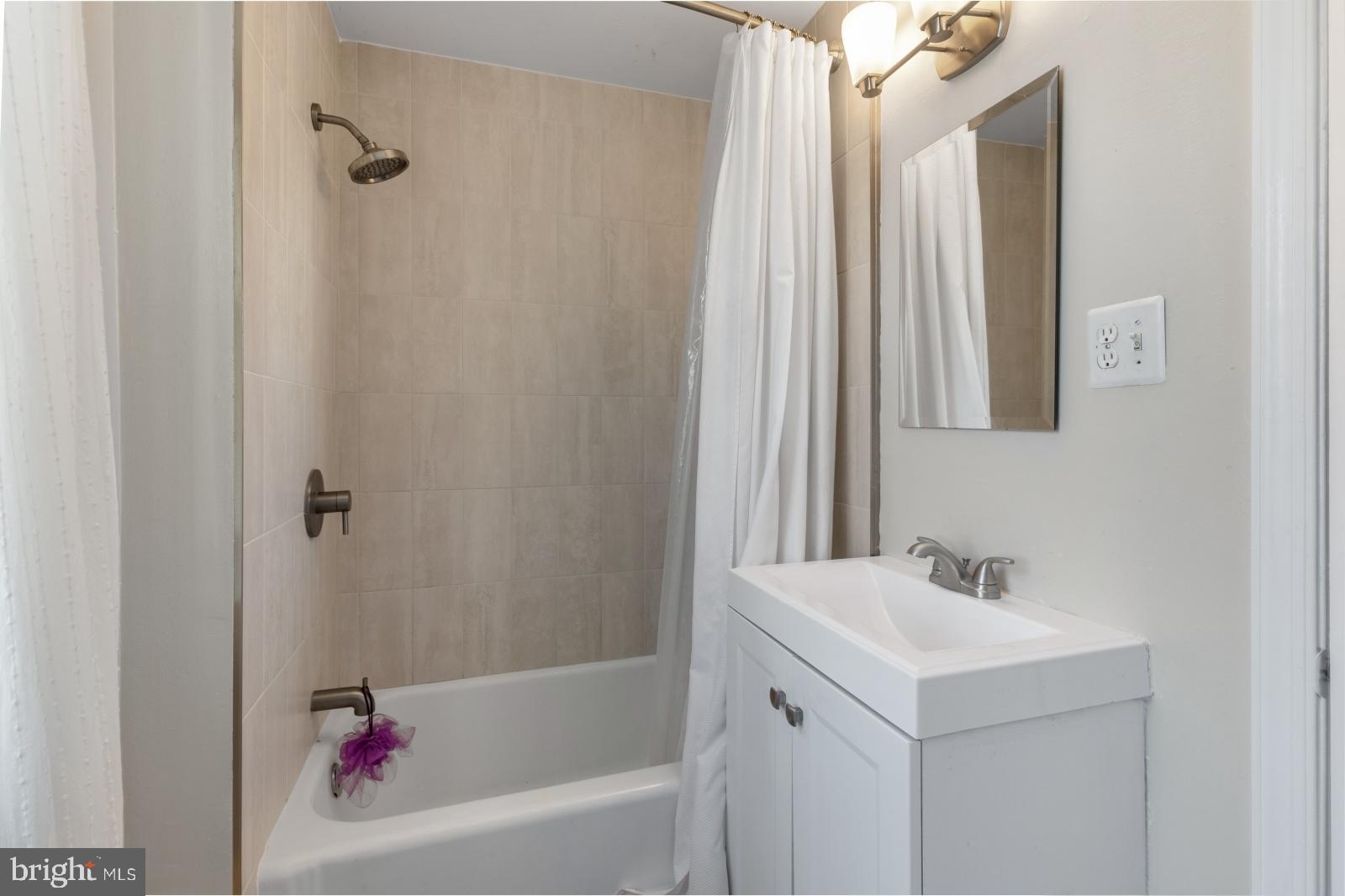 FISHTOWN - Residential Lease