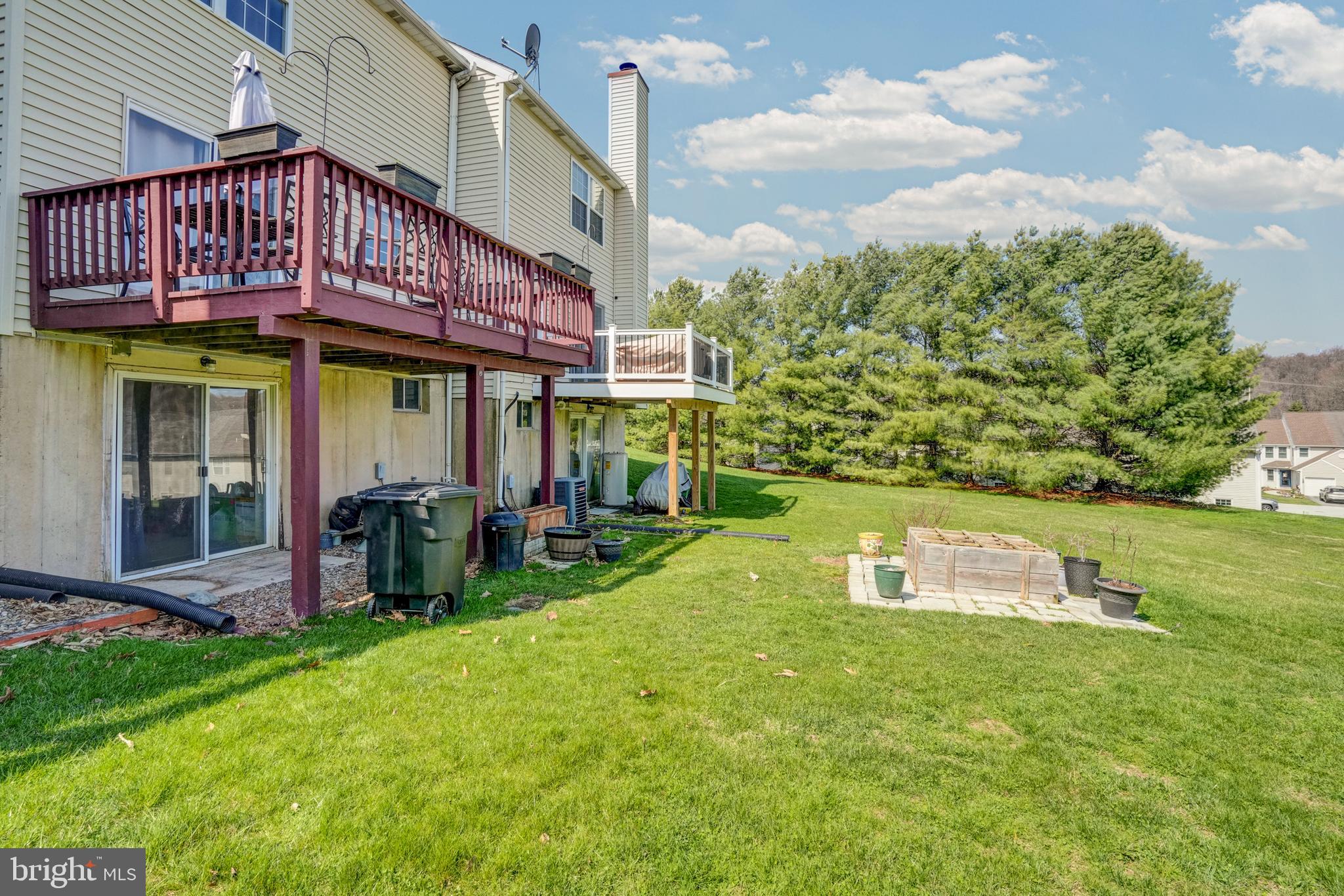 VALLEY CROSSING - Residential