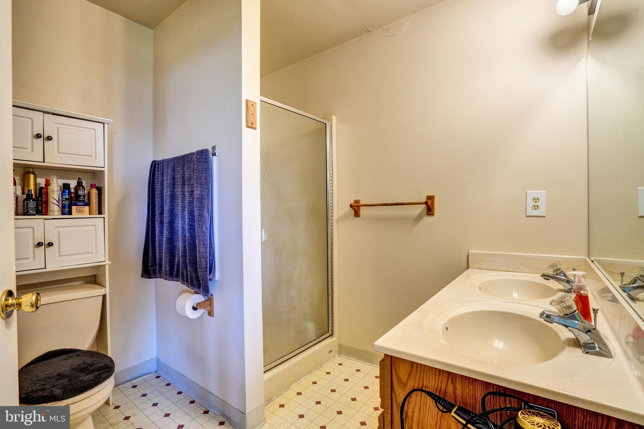 VALLEY CROSSING - Residential