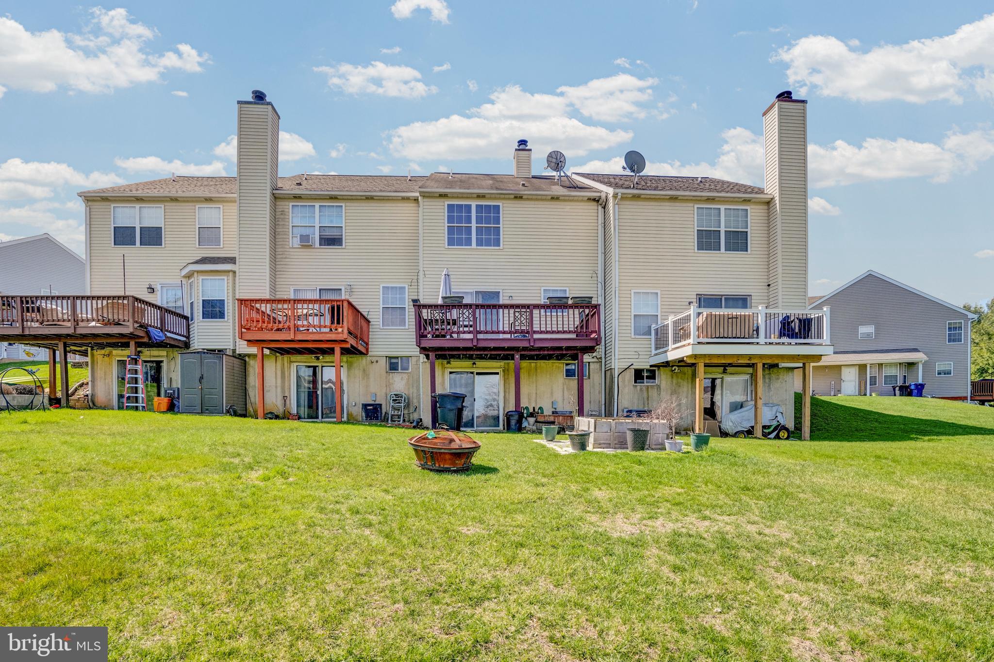 VALLEY CROSSING - Residential