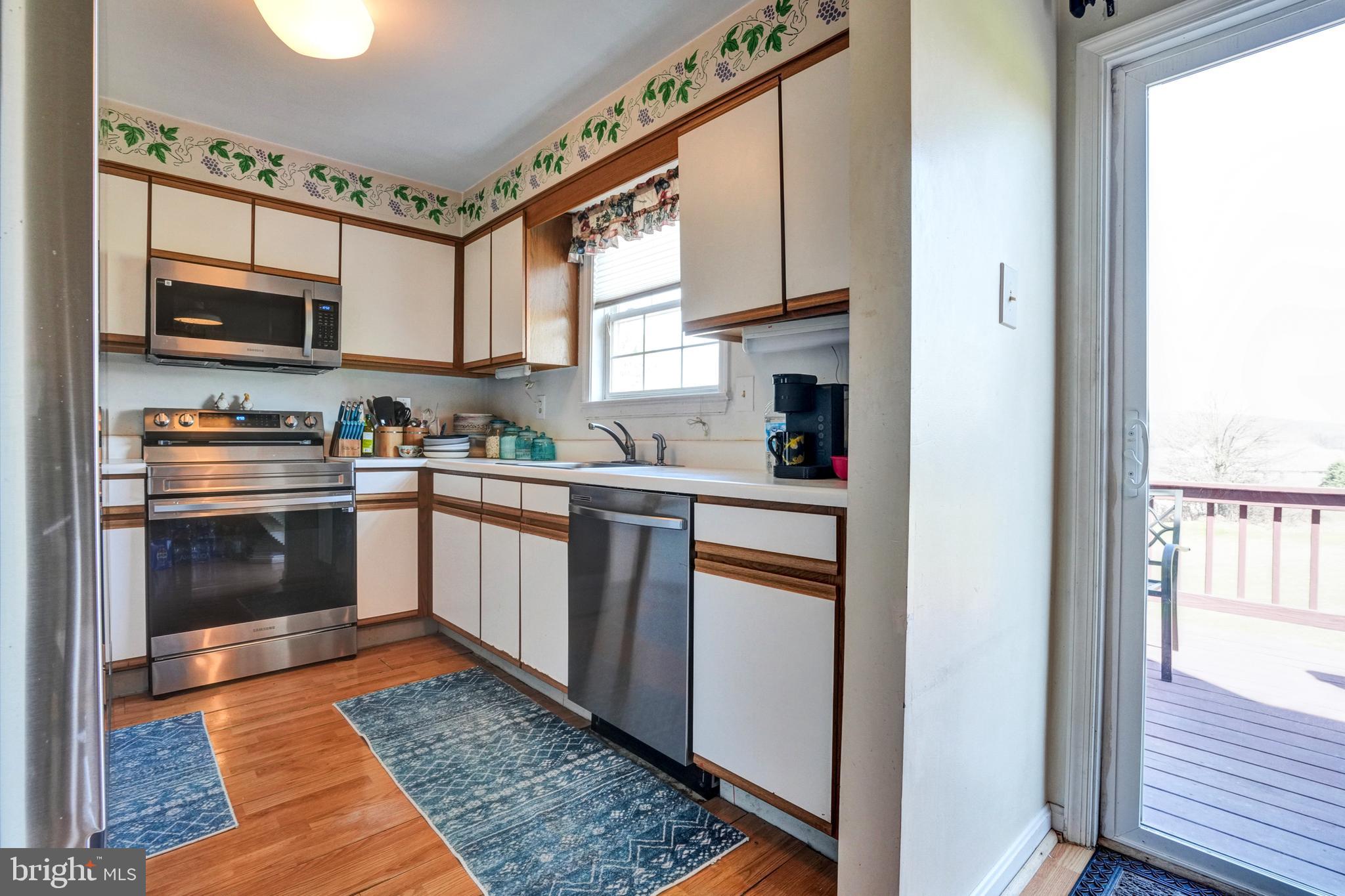 VALLEY CROSSING - Residential