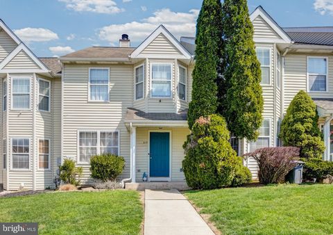 Townhouse For Sale - 315 Jenville Court<br/> COATESVILLE, PA 19320