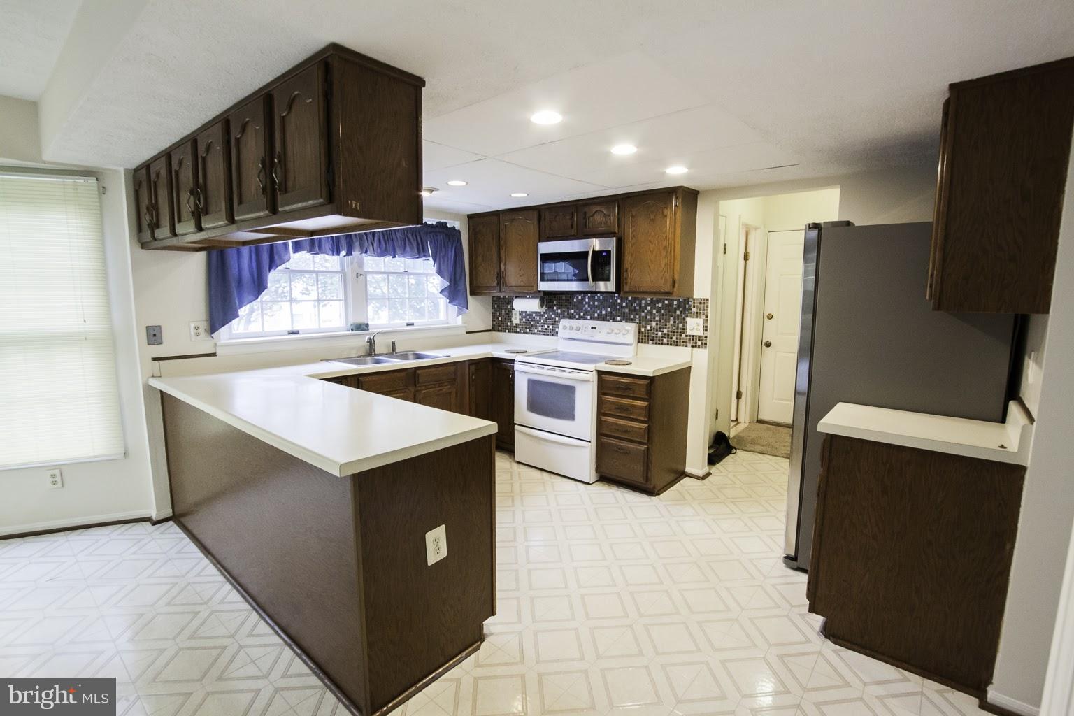 CANTERBURY ESTATES - Residential Lease