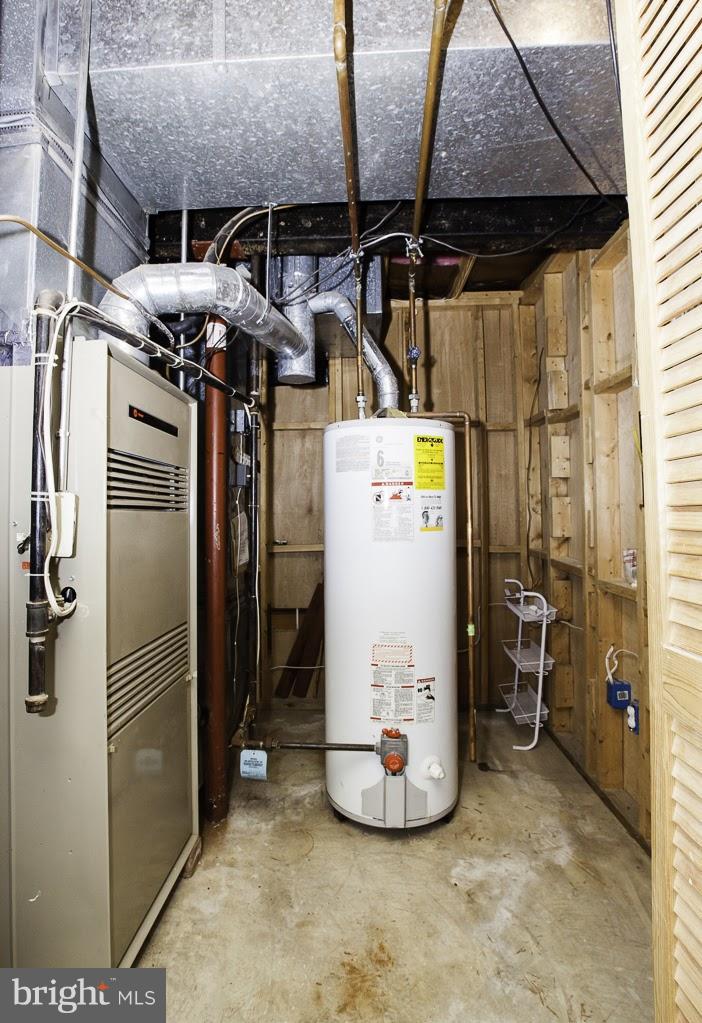 CANTERBURY ESTATES - Residential Lease