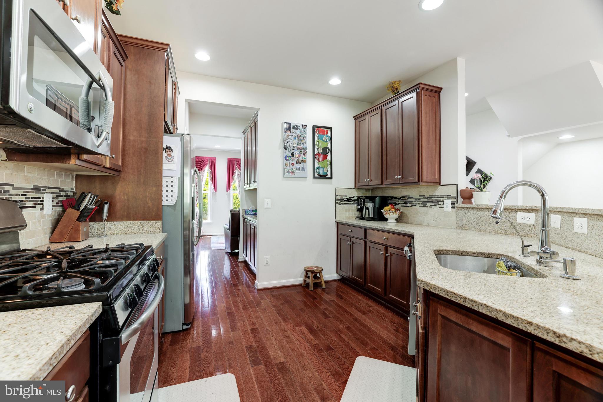 ALEXANDERS CHASE - Residential Lease