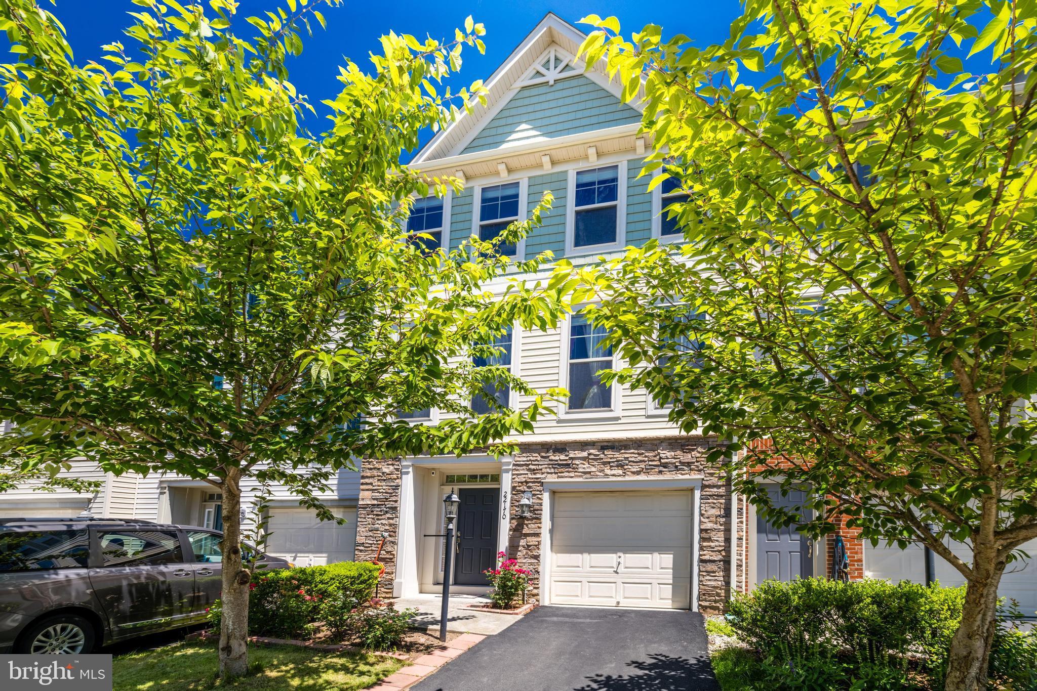 ALEXANDERS CHASE - Residential Lease