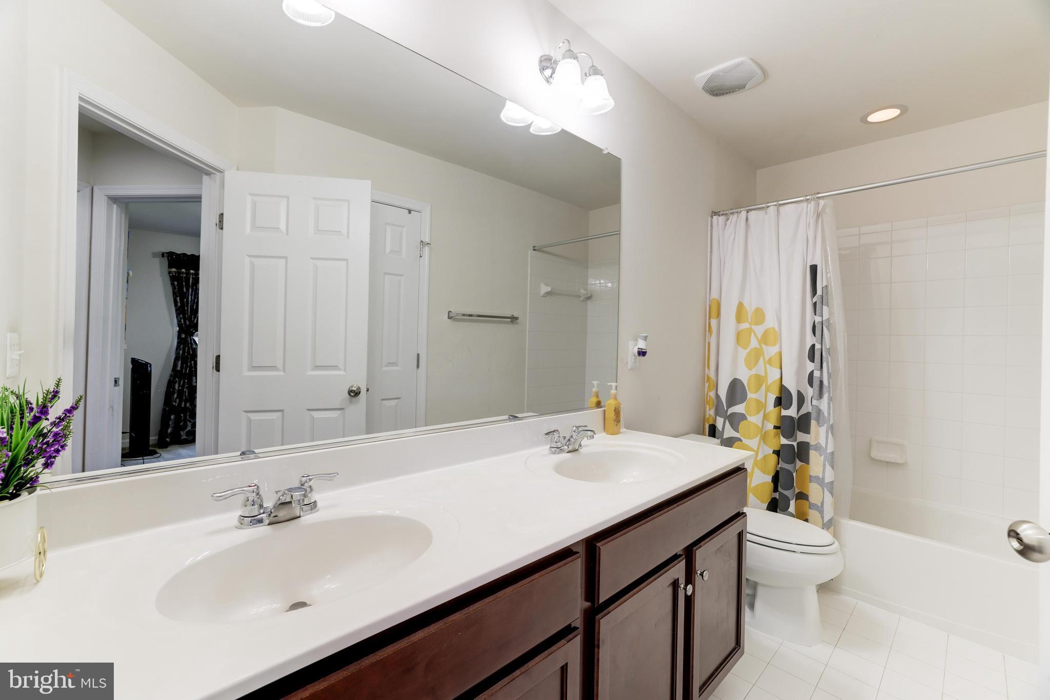 ALEXANDERS CHASE - Residential Lease