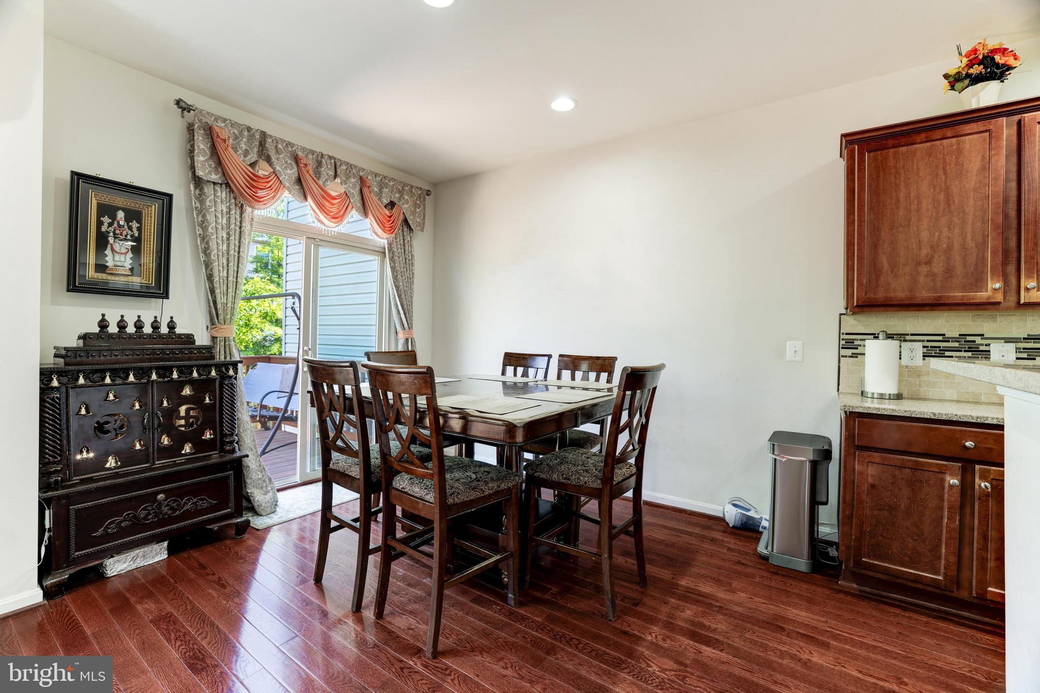 ALEXANDERS CHASE - Residential Lease