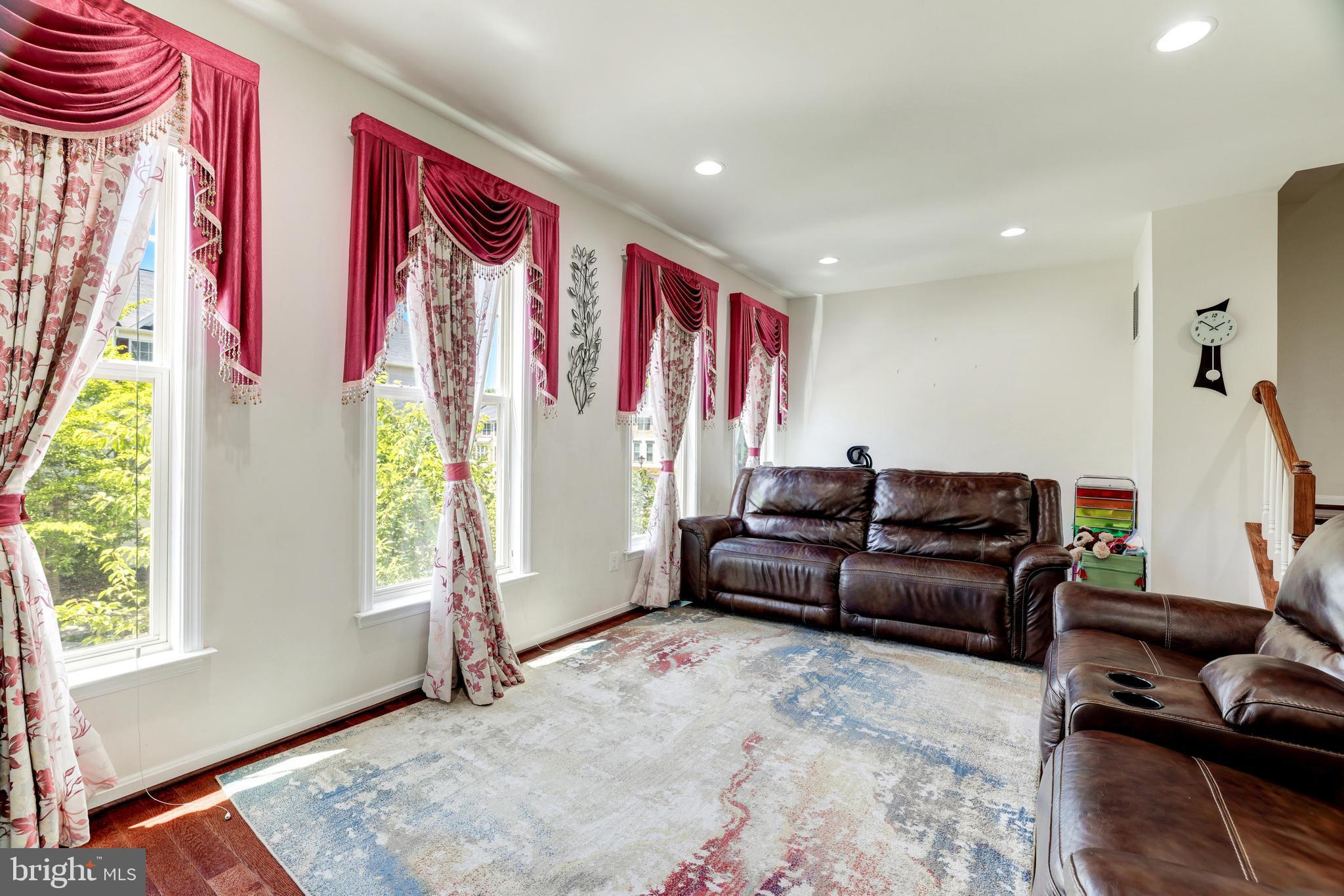 ALEXANDERS CHASE - Residential Lease