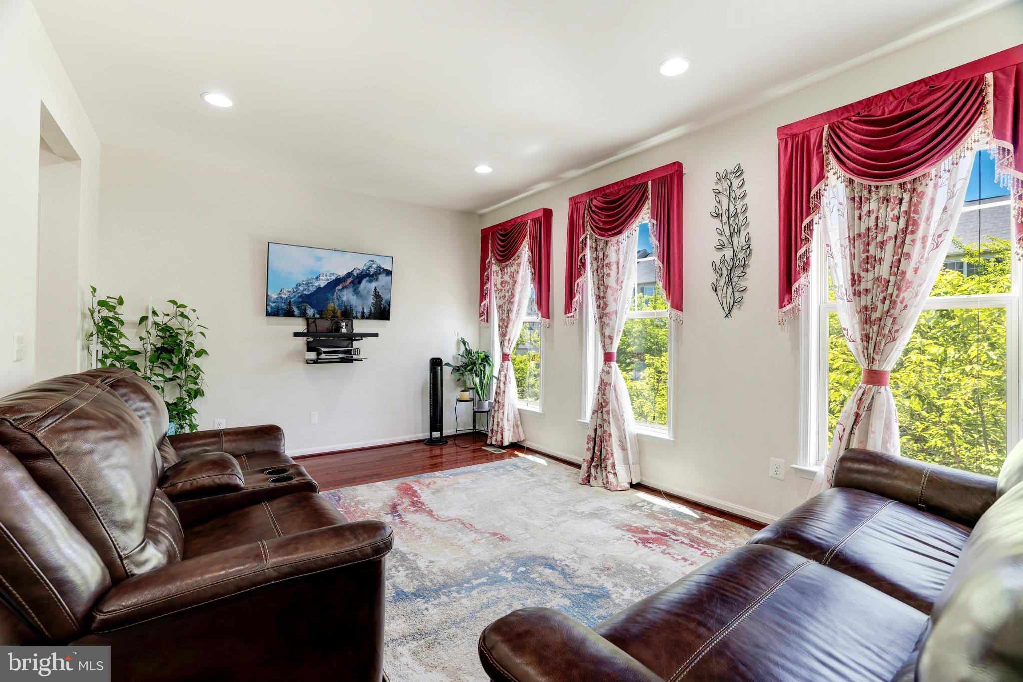 ALEXANDERS CHASE - Residential Lease