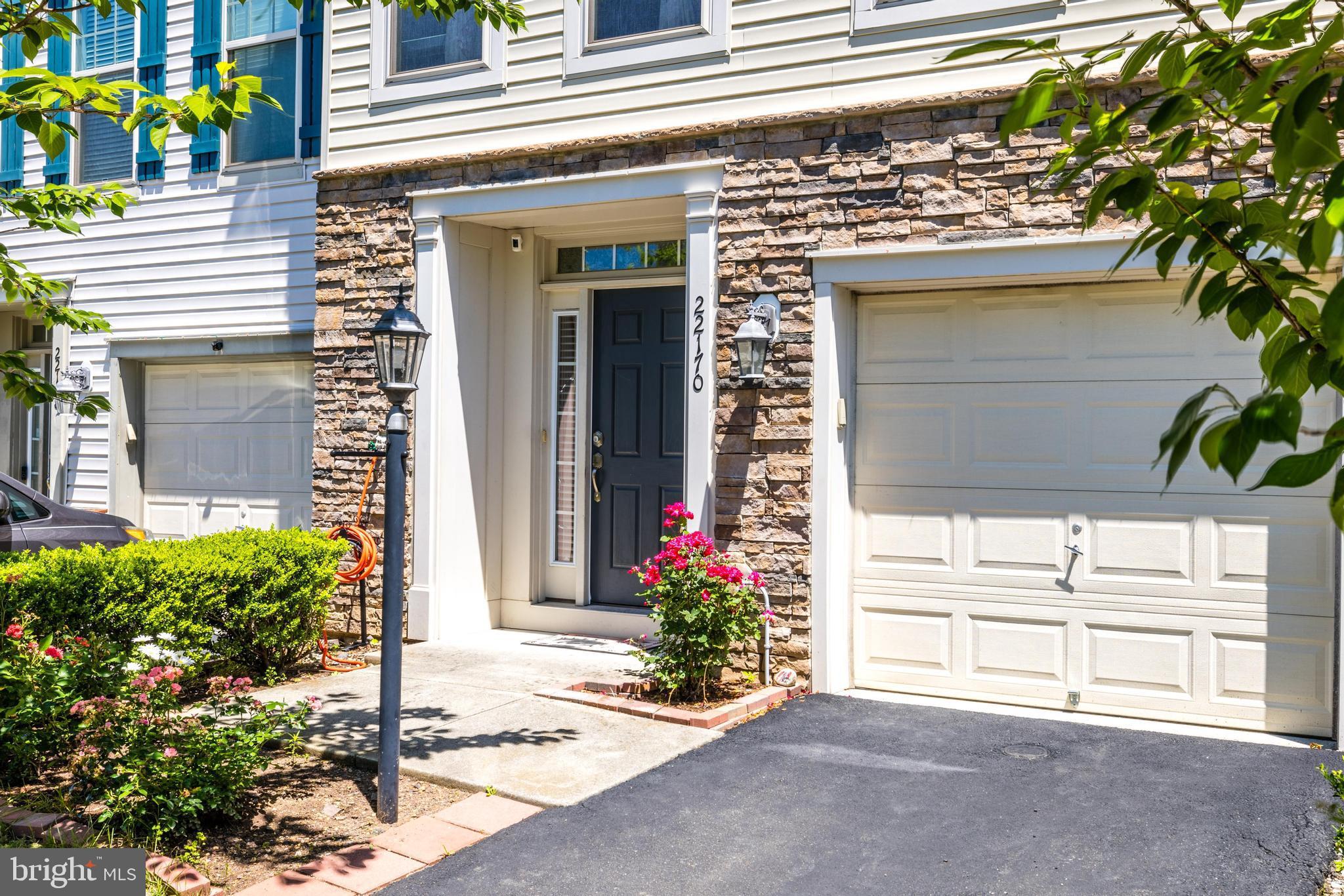 ALEXANDERS CHASE - Residential Lease