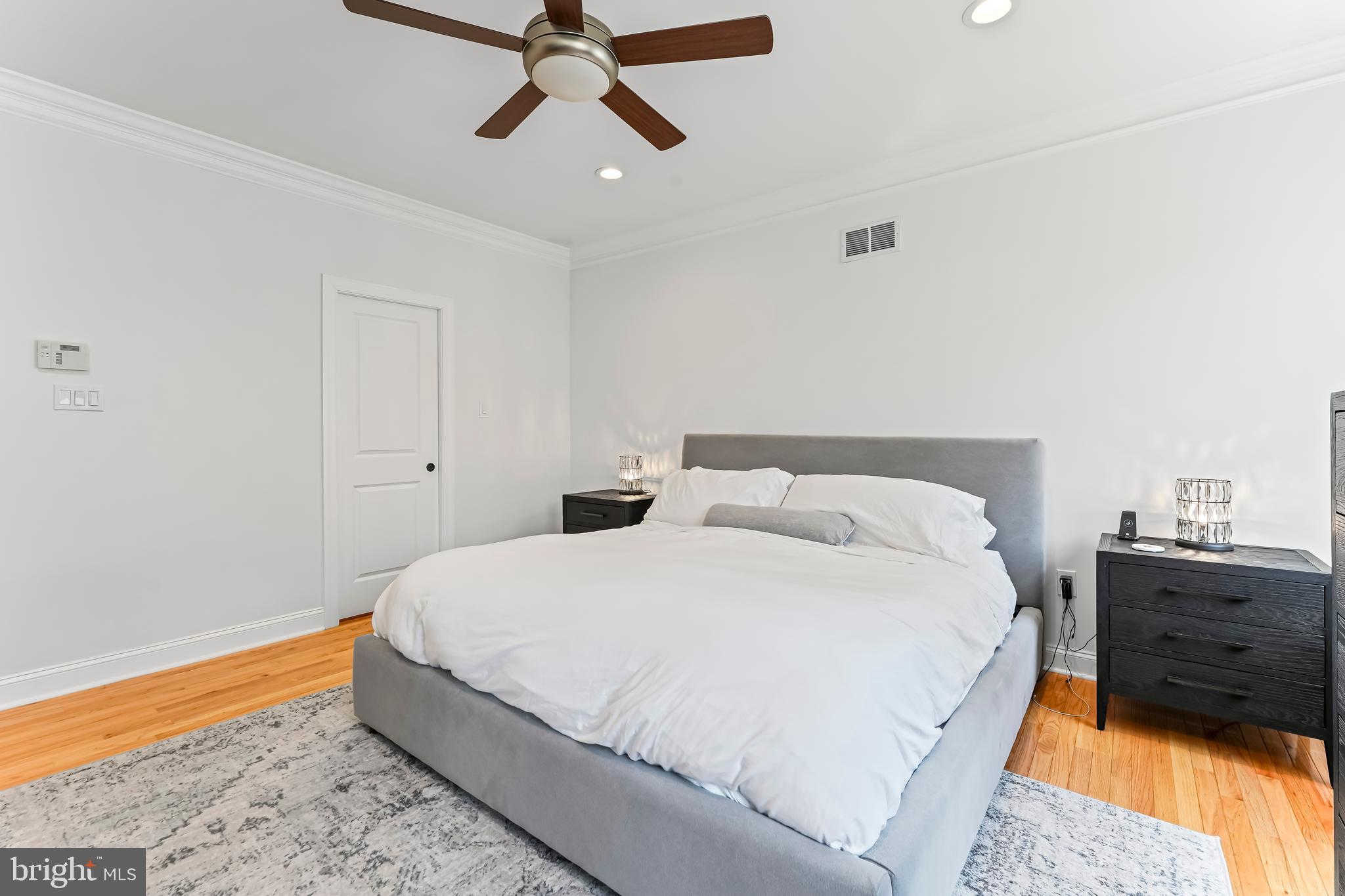 GRADUATE HOSPITAL - Residential