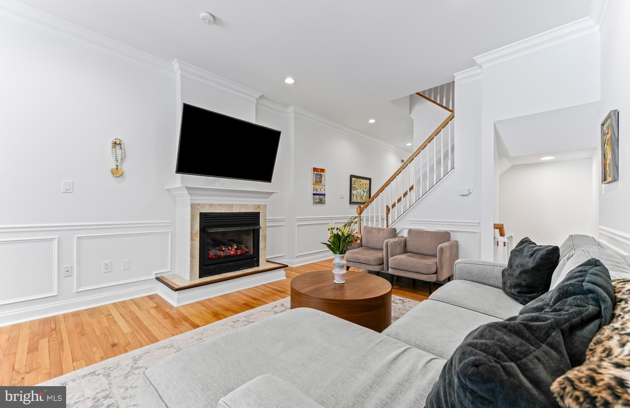 GRADUATE HOSPITAL - Residential