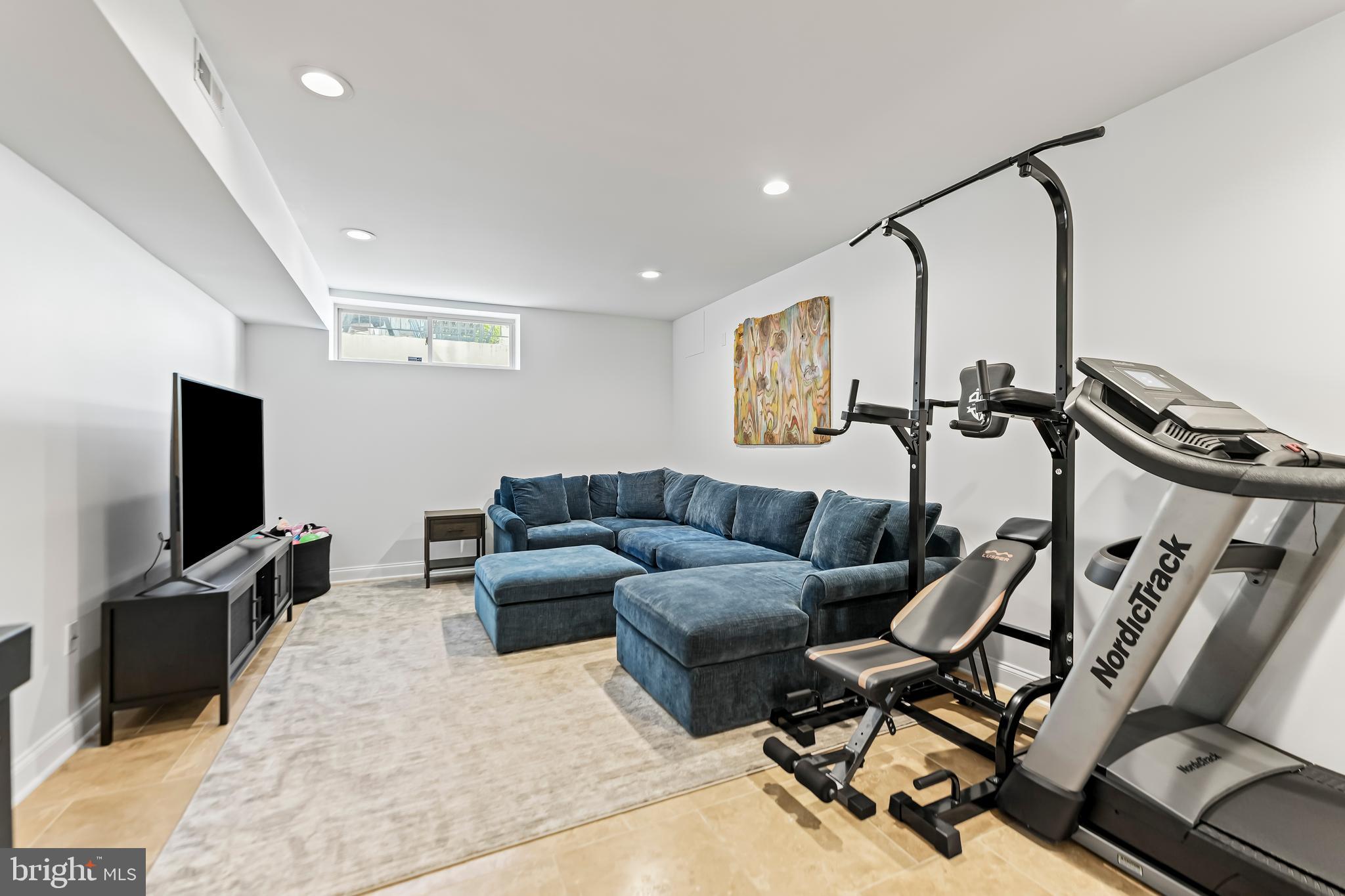 GRADUATE HOSPITAL - Residential