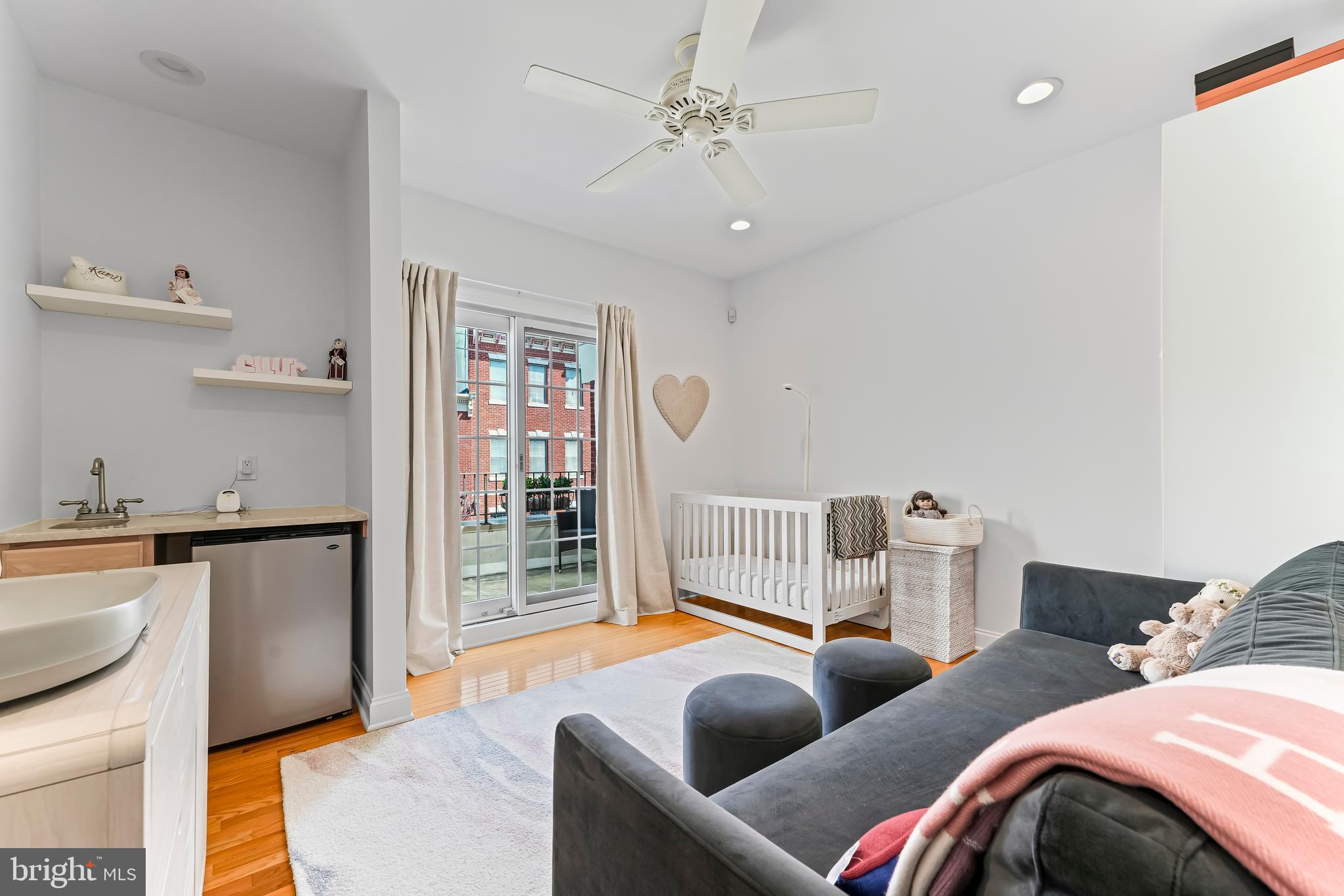 GRADUATE HOSPITAL - Residential