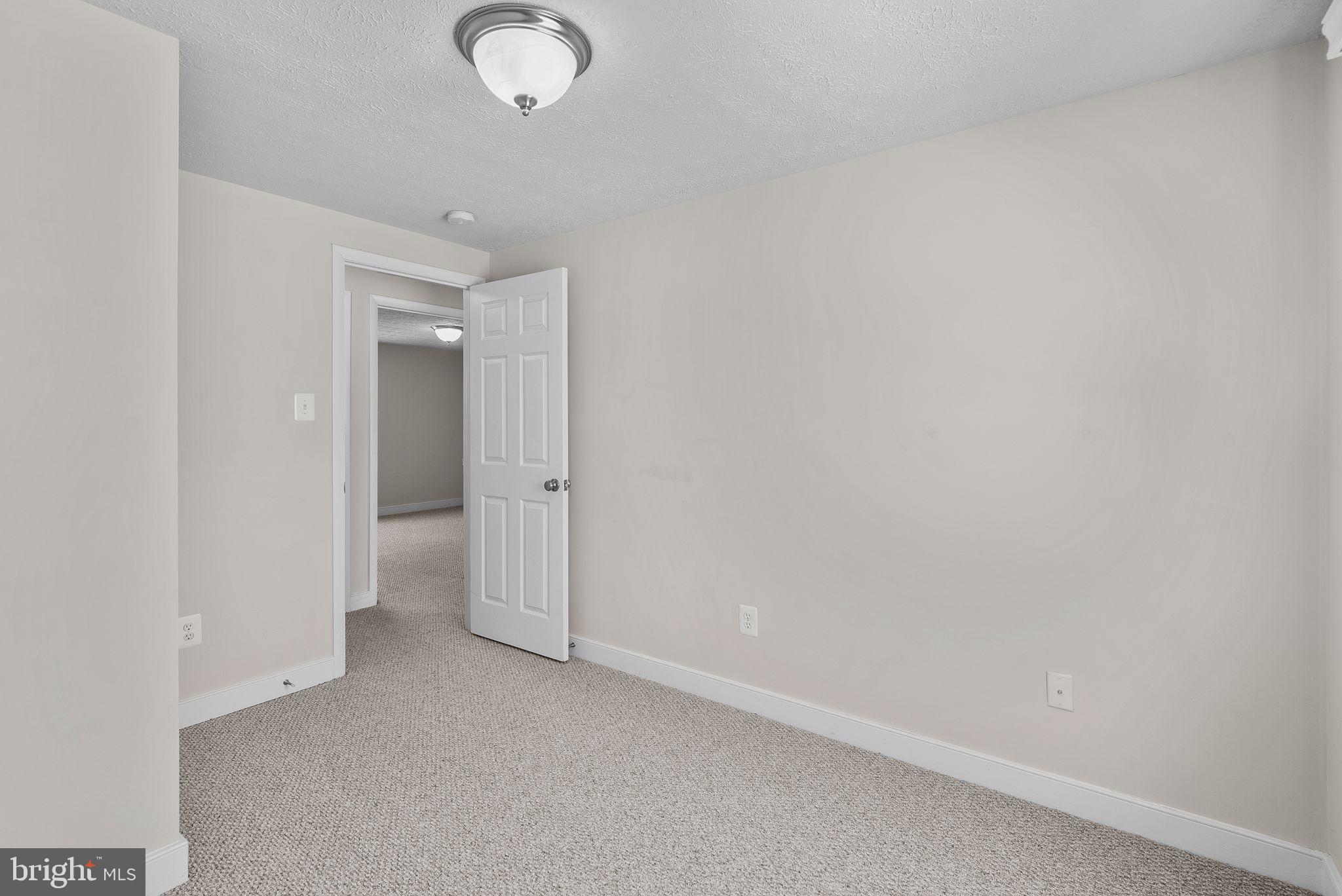 MONTCLAIR - Residential