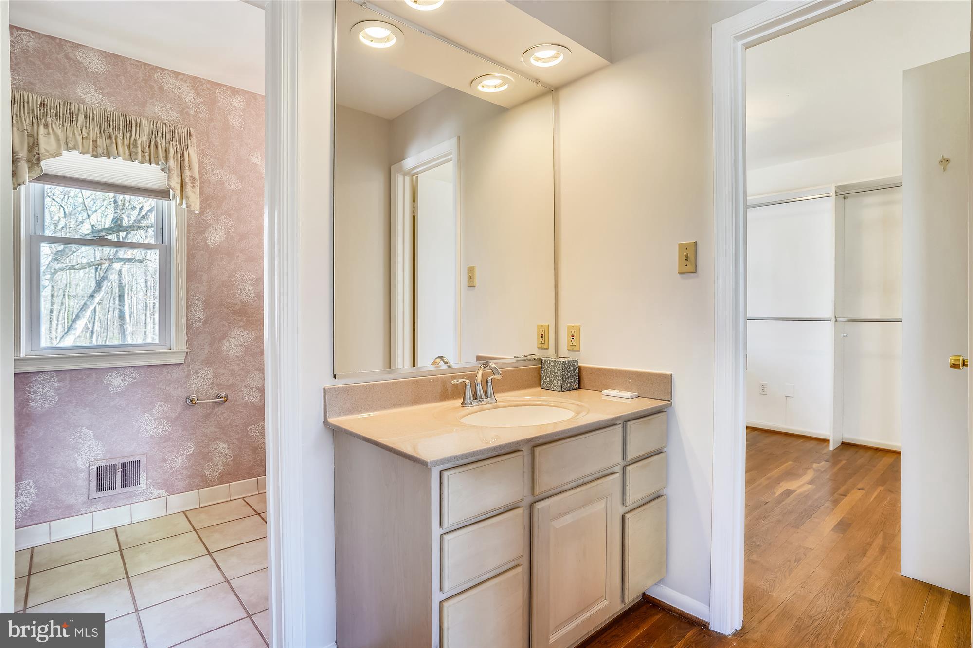 TYSONS GREEN - Residential