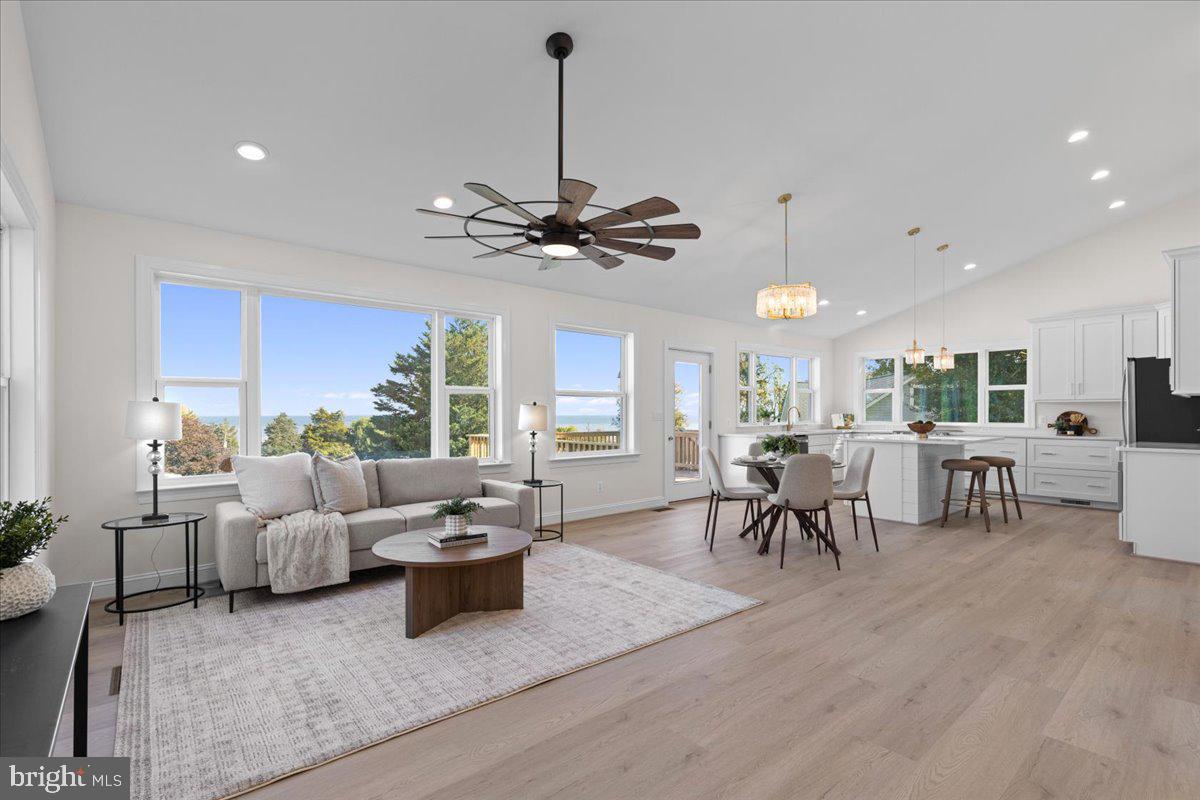 NEELD ESTATE - Residential