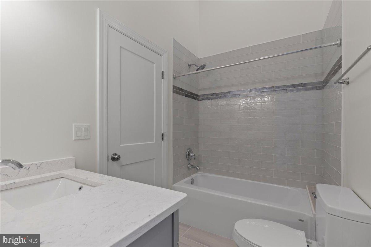 NEELD ESTATE - Residential