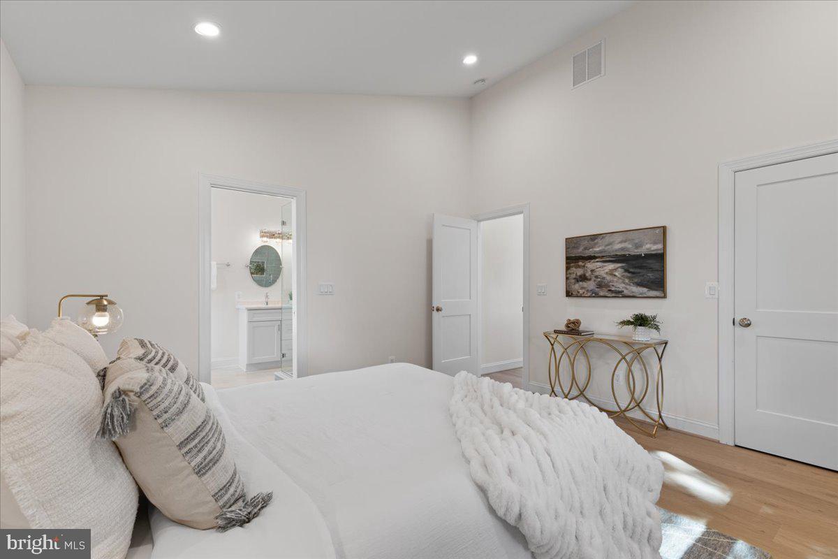 NEELD ESTATE - Residential