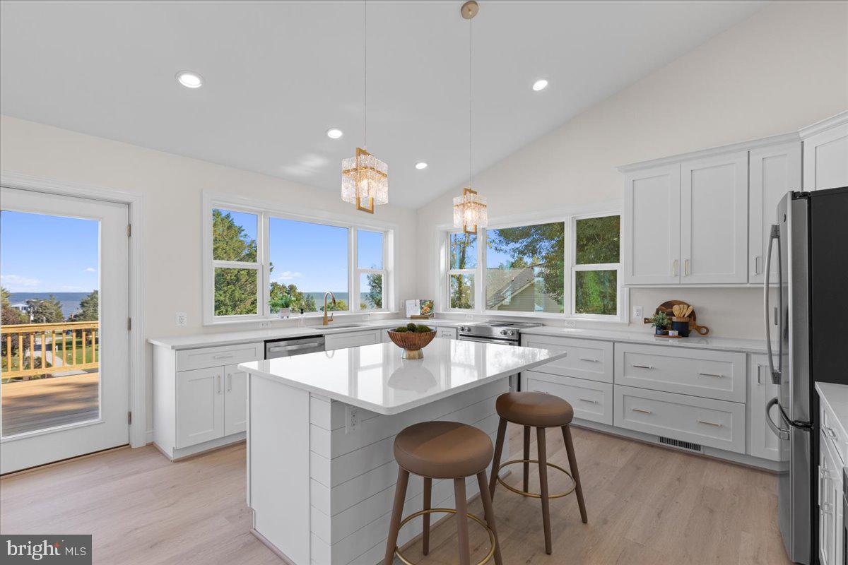 NEELD ESTATE - Residential