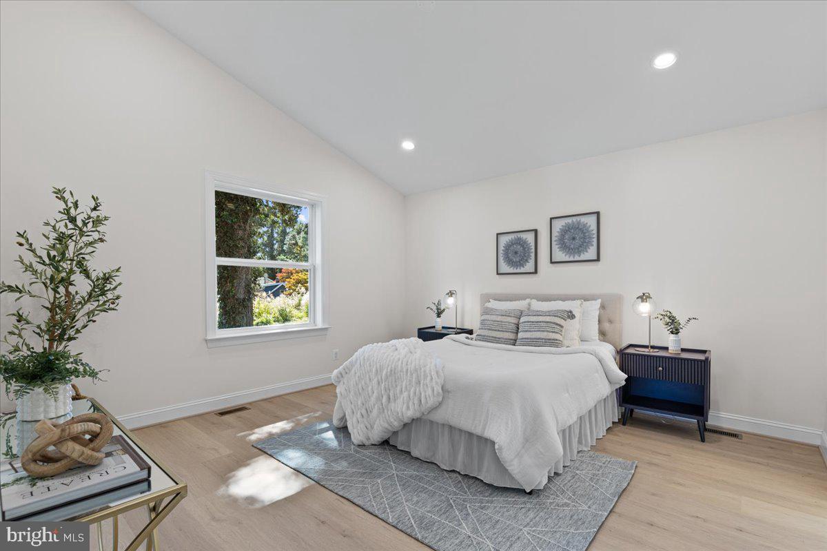 NEELD ESTATE - Residential