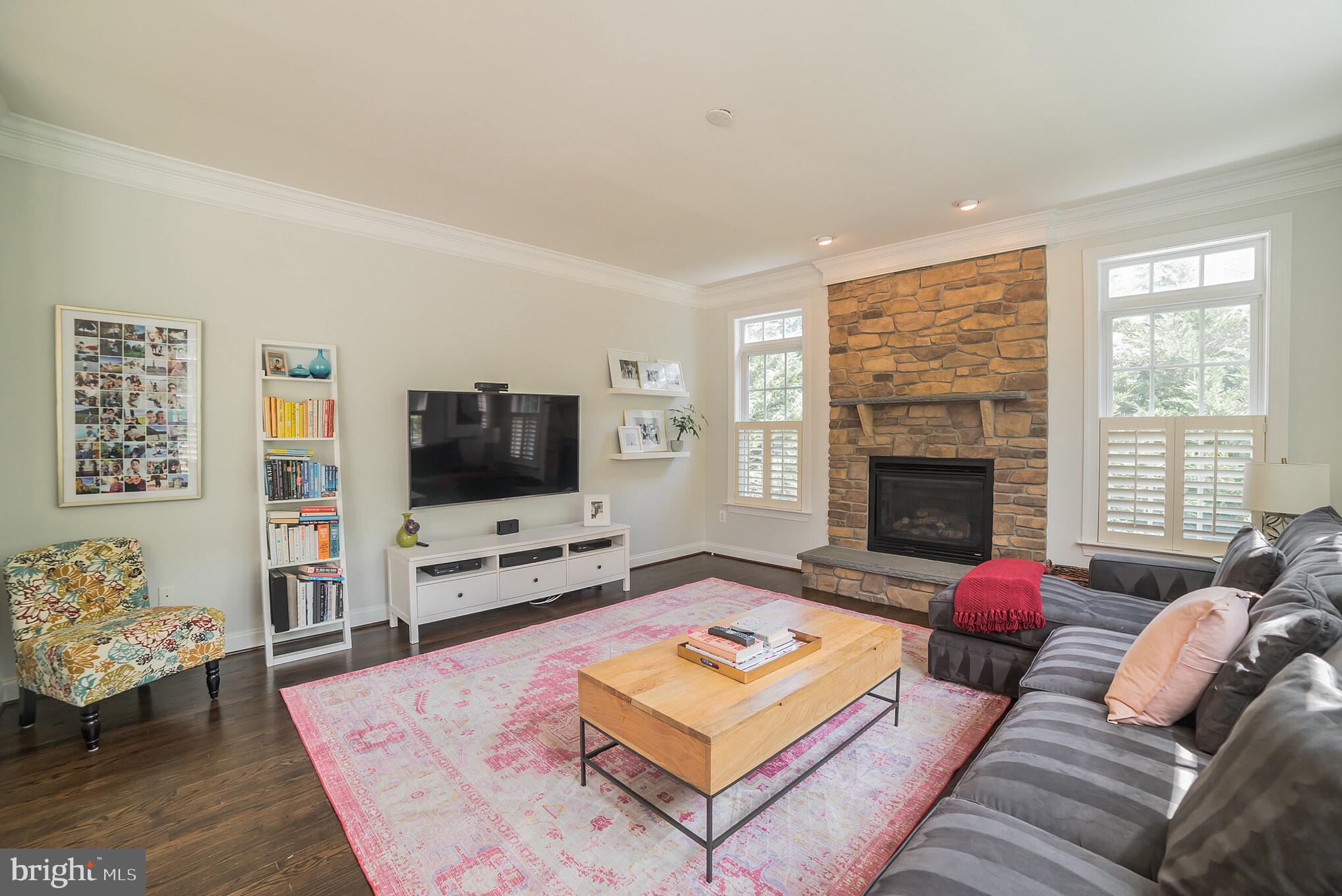 DUNLOGGIN - Residential Lease