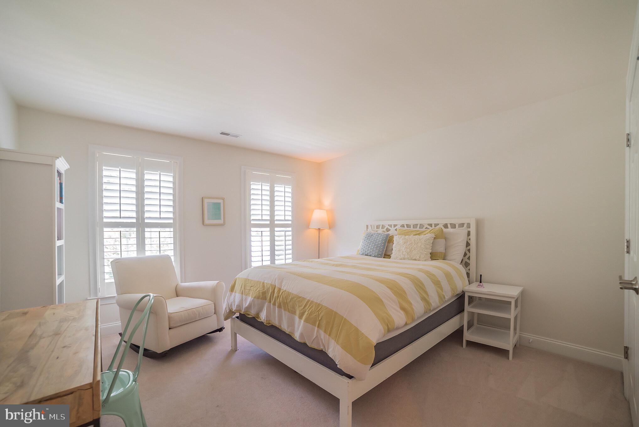 DUNLOGGIN - Residential Lease