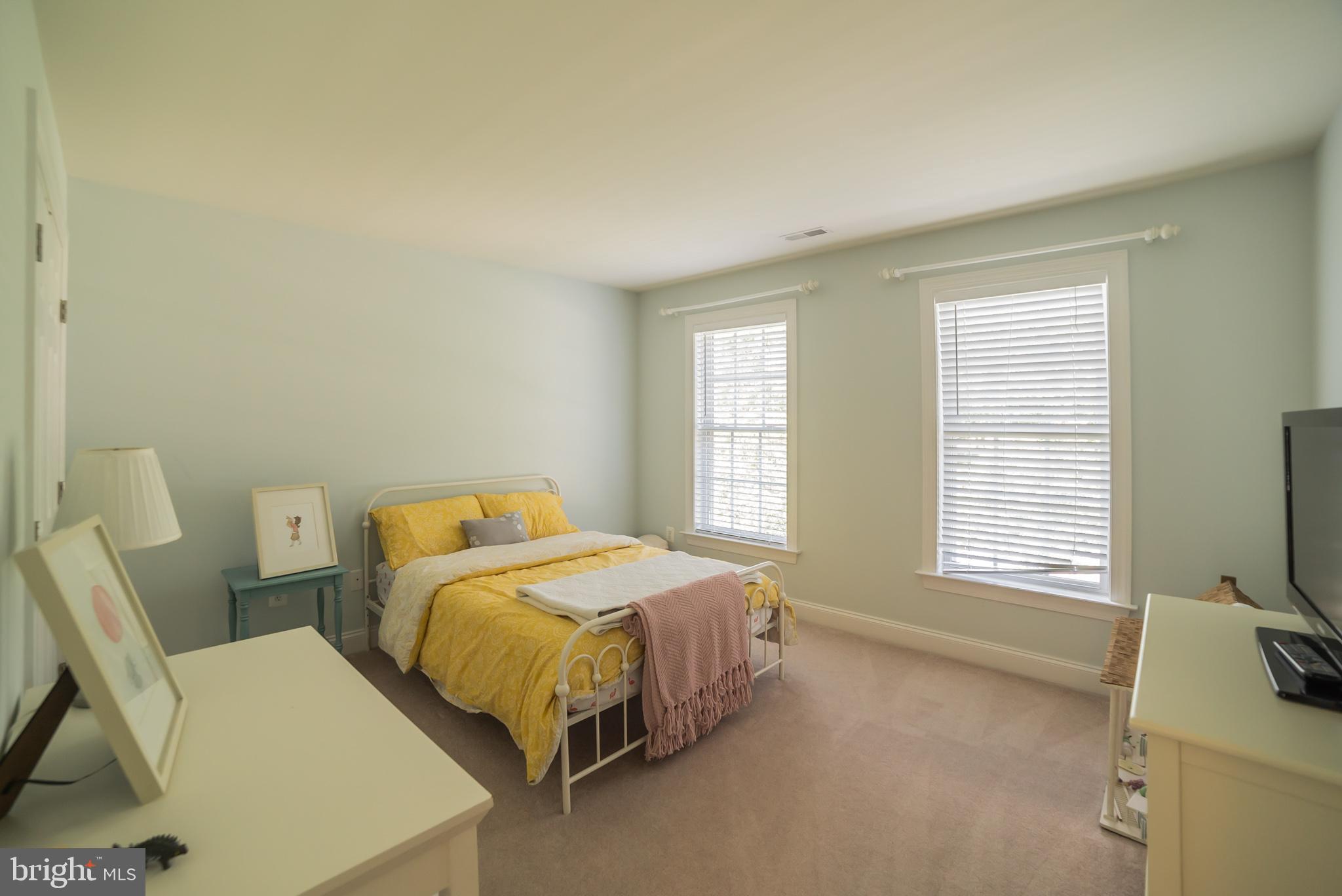 DUNLOGGIN - Residential Lease