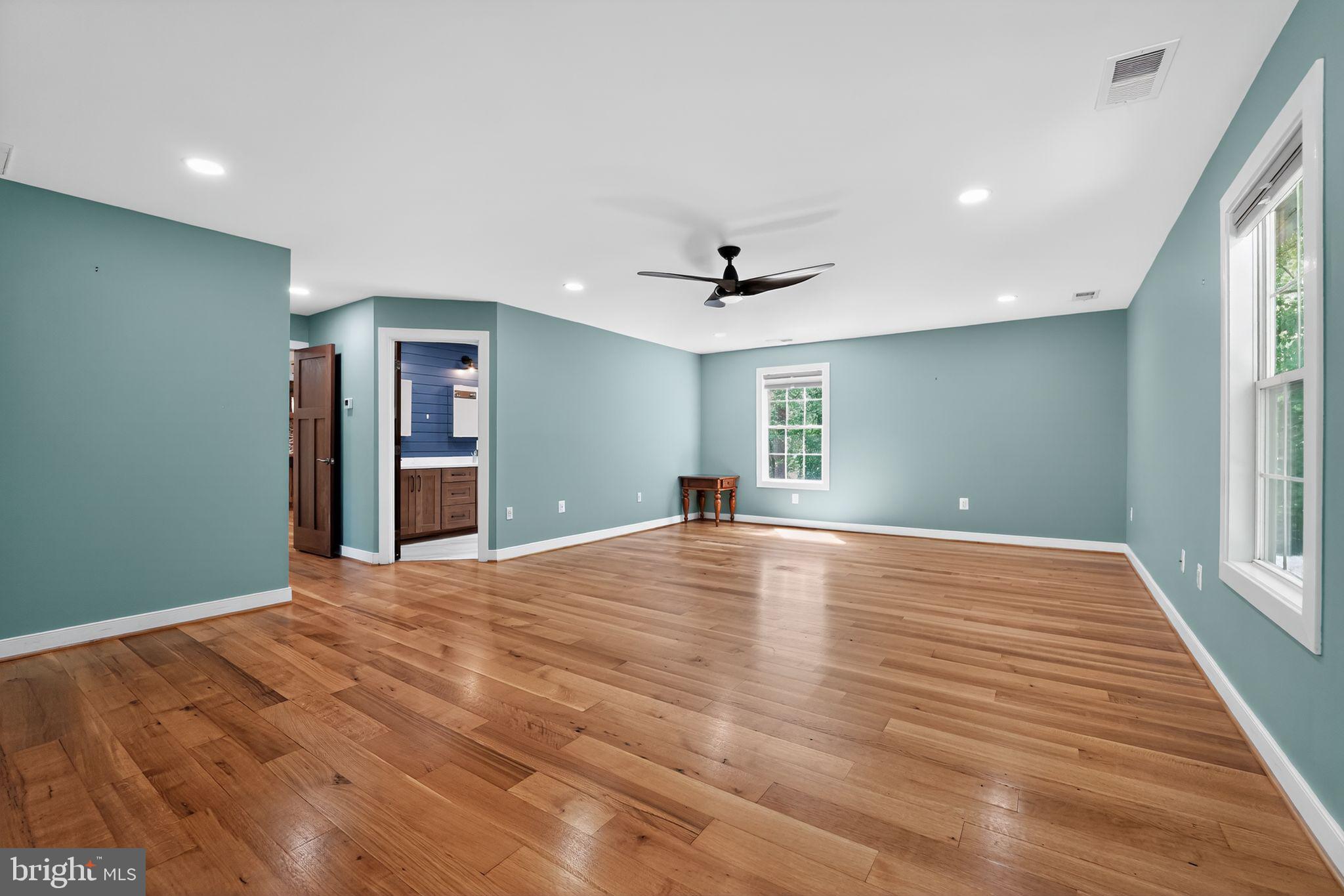 RUBERT MANOR - Residential