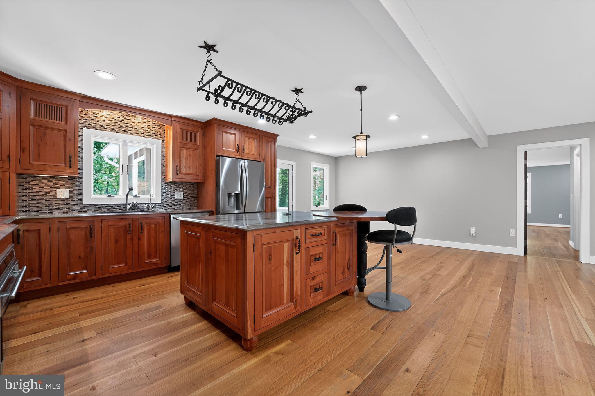 RUBERT MANOR - Residential