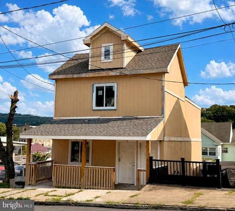 Multifamily For Sale - 1002 W Walnut Street St<br/> COAL TOWNSHIP, PA 17866