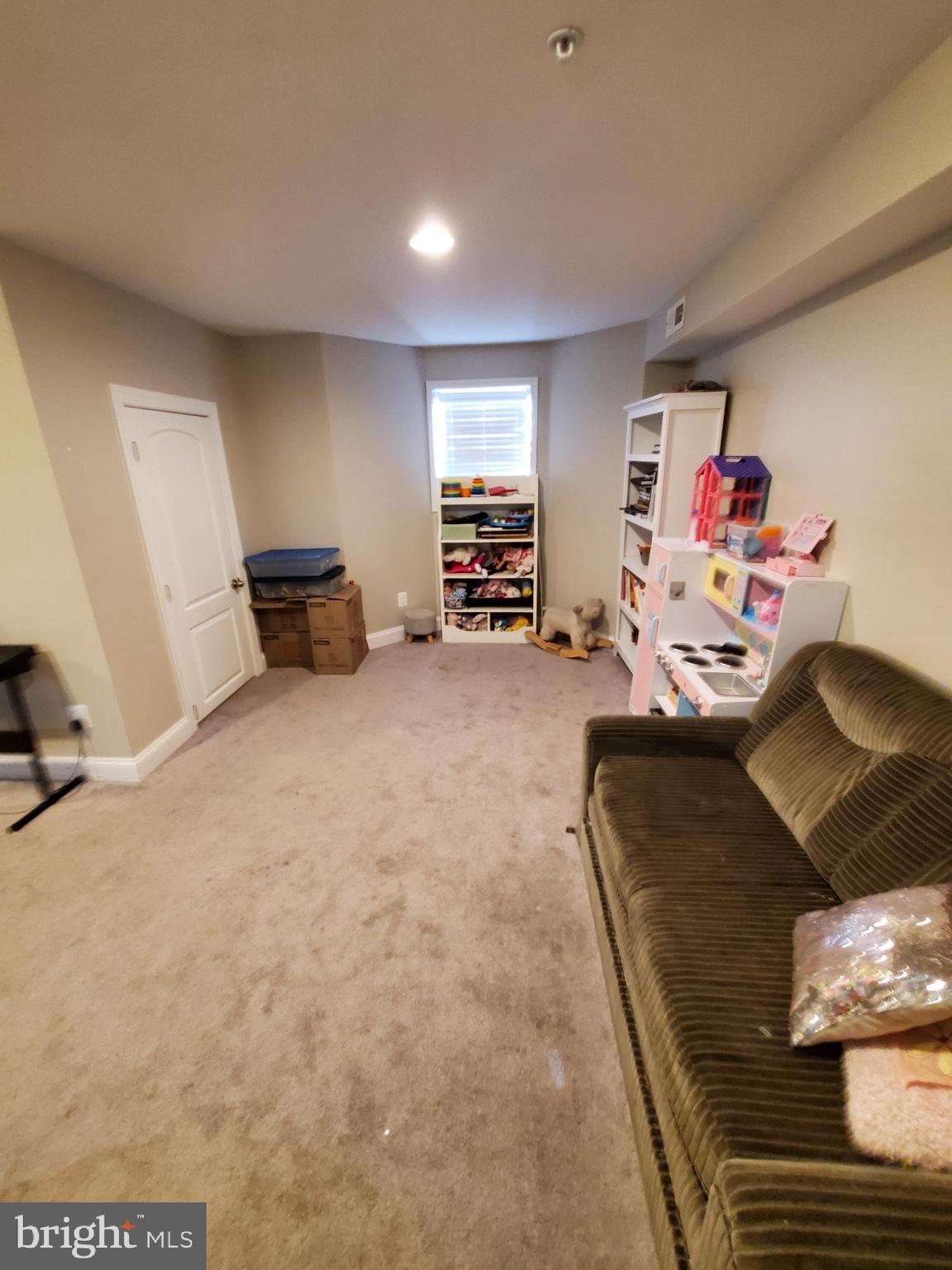 UPPER PARK HEIGHTS - Residential Lease