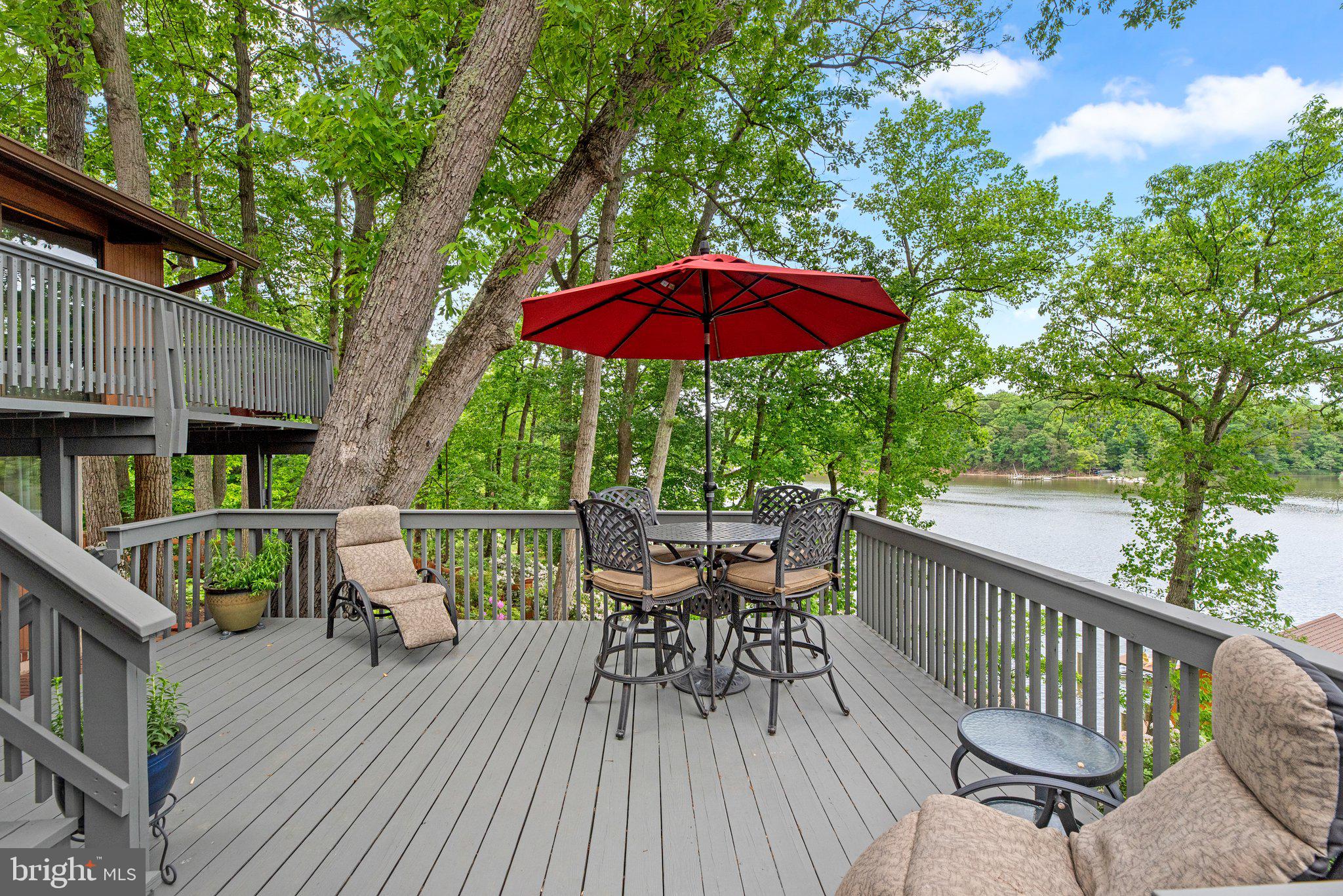 SOUTH RIVER MANOR - Residential