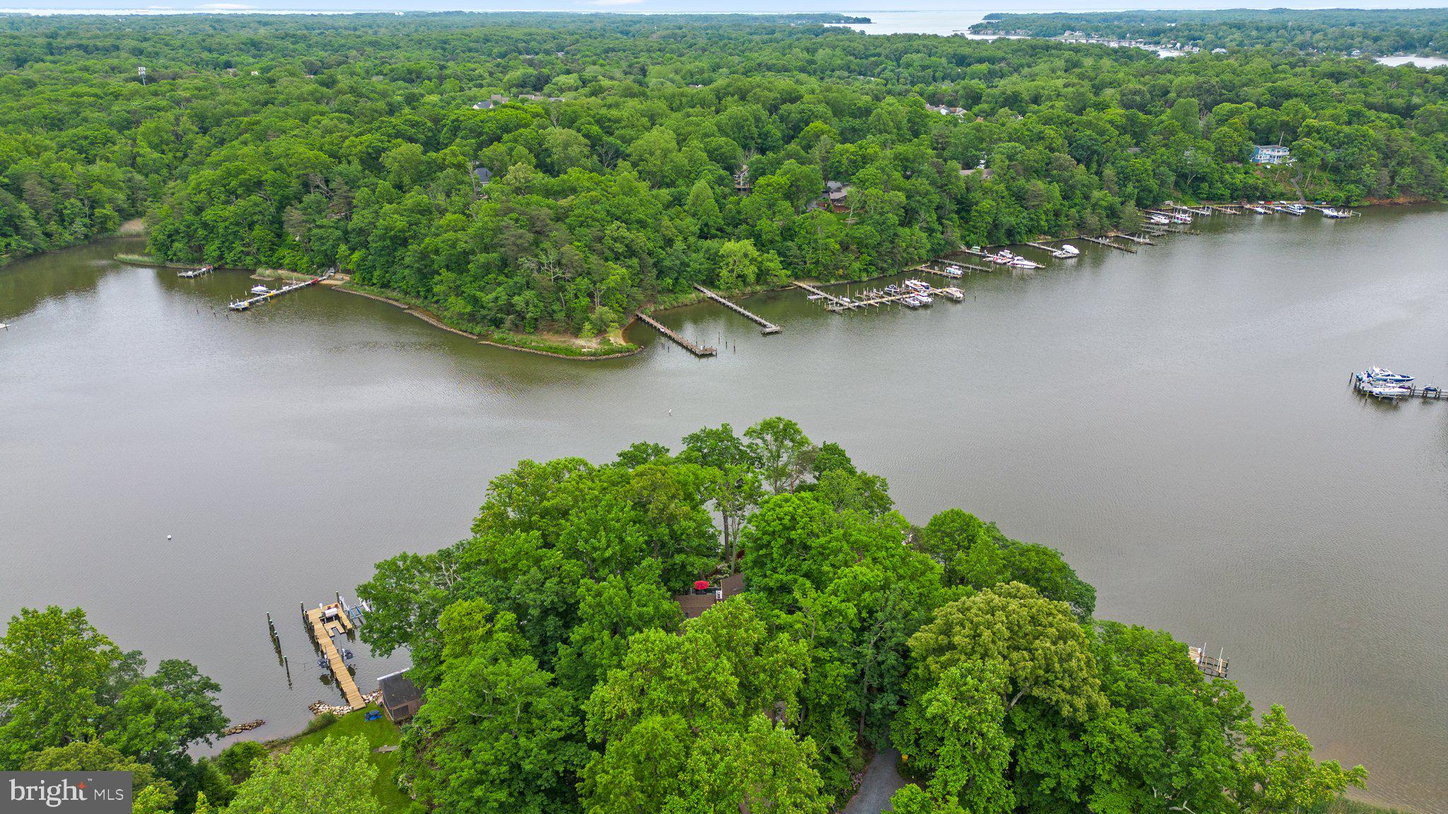 SOUTH RIVER MANOR - Residential