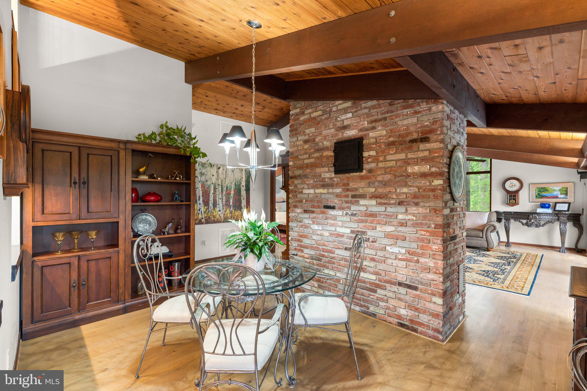 SOUTH RIVER MANOR - Residential