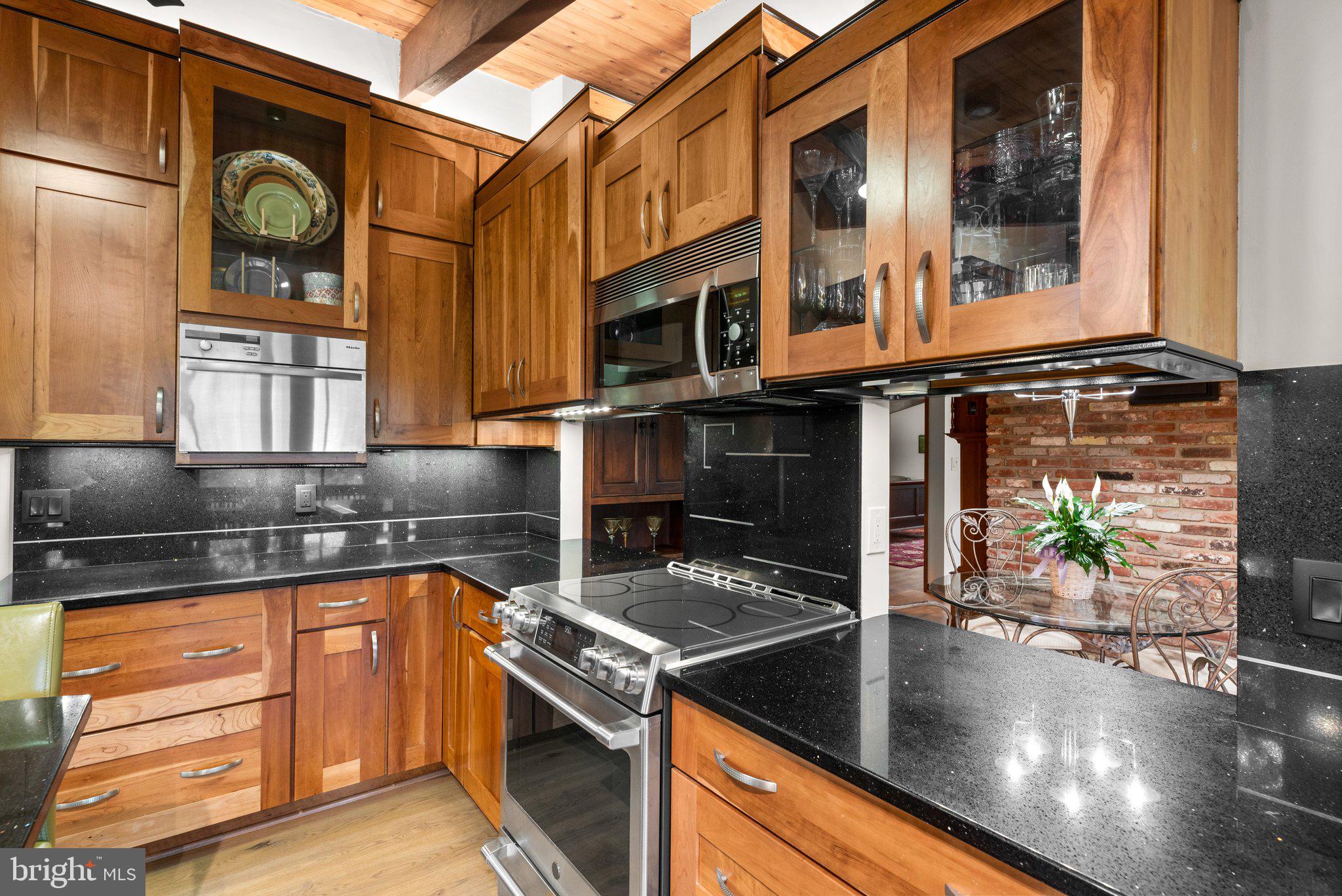 SOUTH RIVER MANOR - Residential