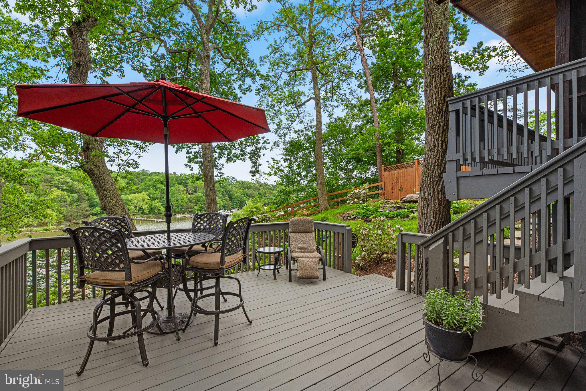 SOUTH RIVER MANOR - Residential