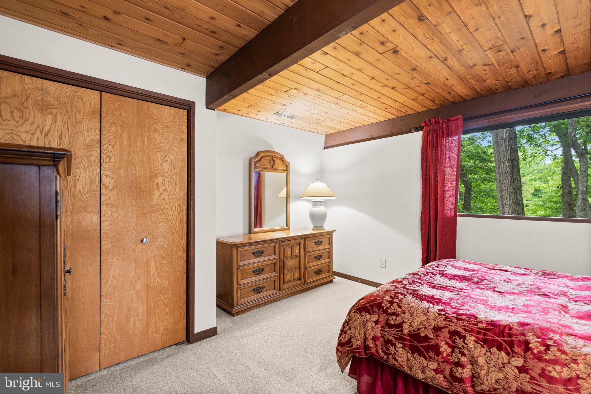 SOUTH RIVER MANOR - Residential