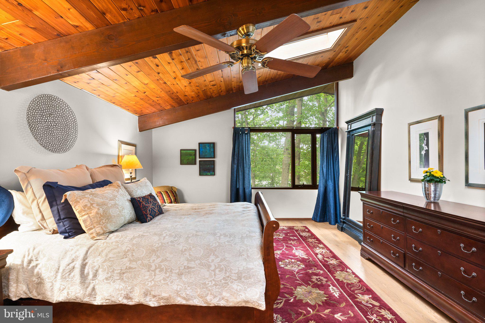 SOUTH RIVER MANOR - Residential