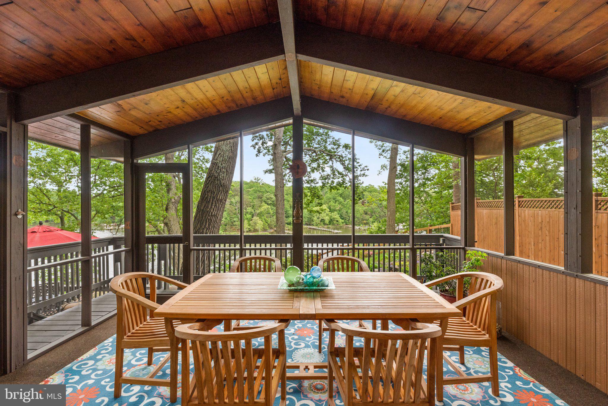 SOUTH RIVER MANOR - Residential