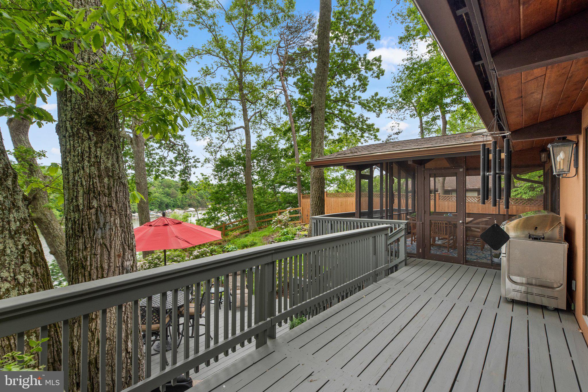 SOUTH RIVER MANOR - Residential