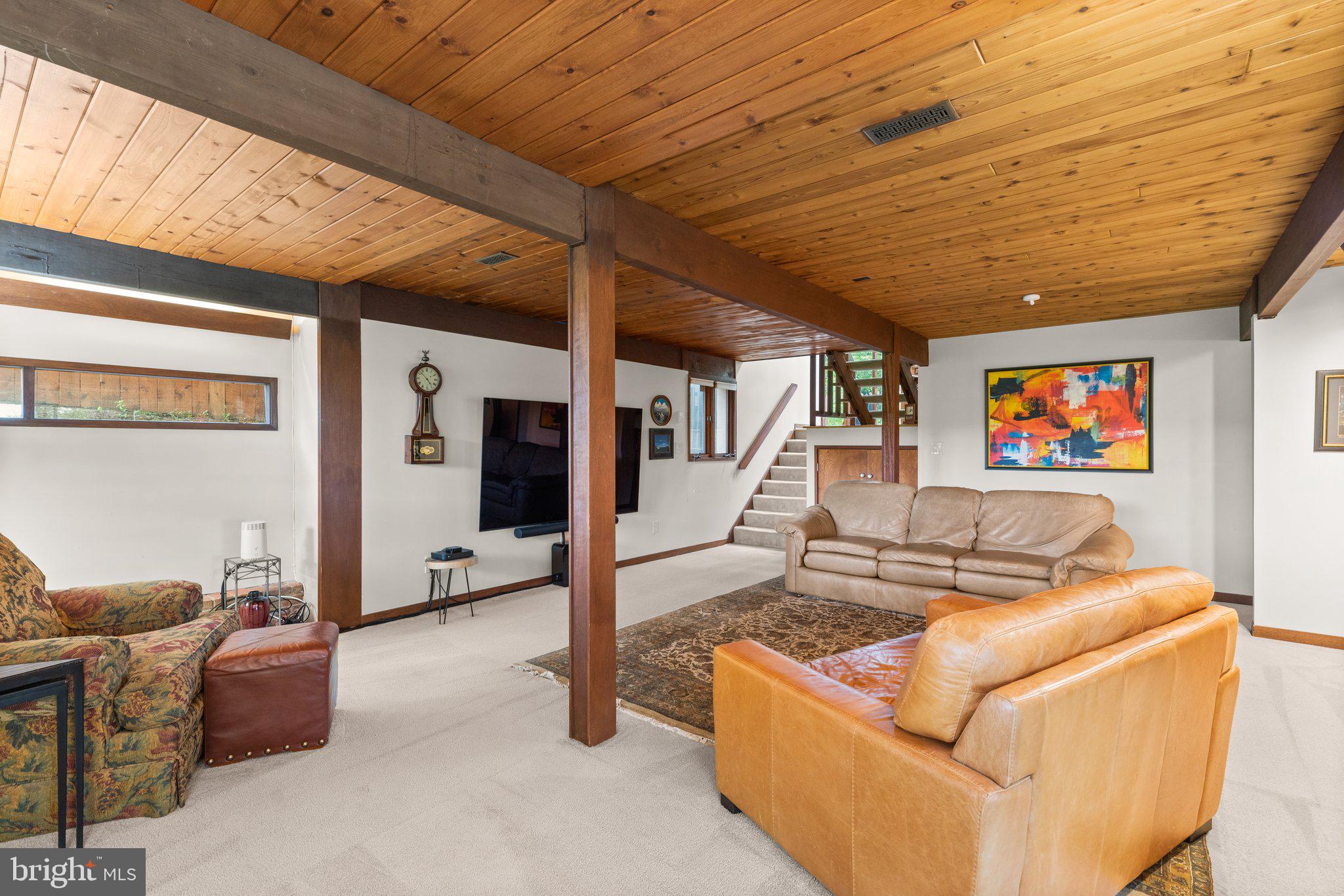 SOUTH RIVER MANOR - Residential