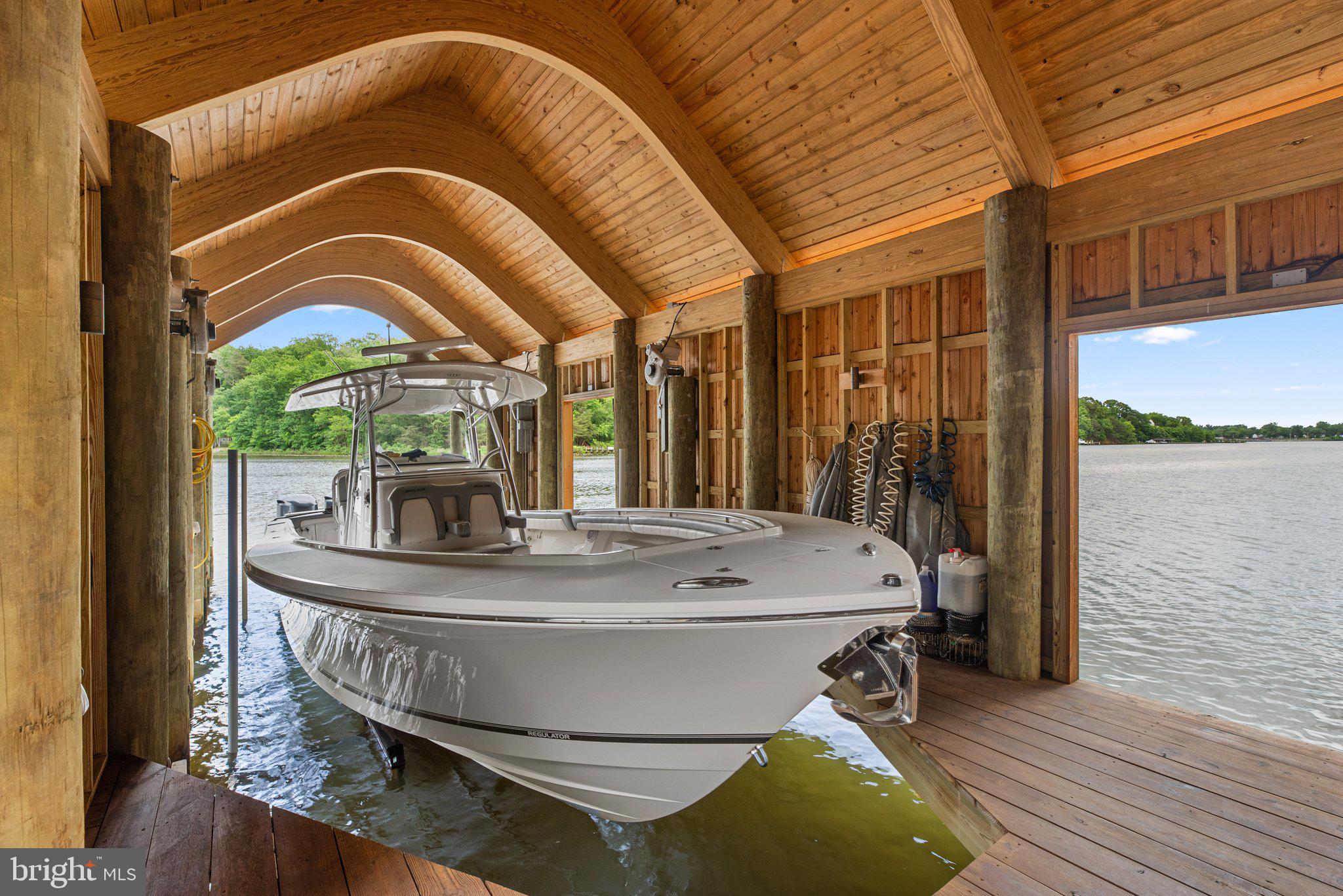 SOUTH RIVER MANOR - Residential