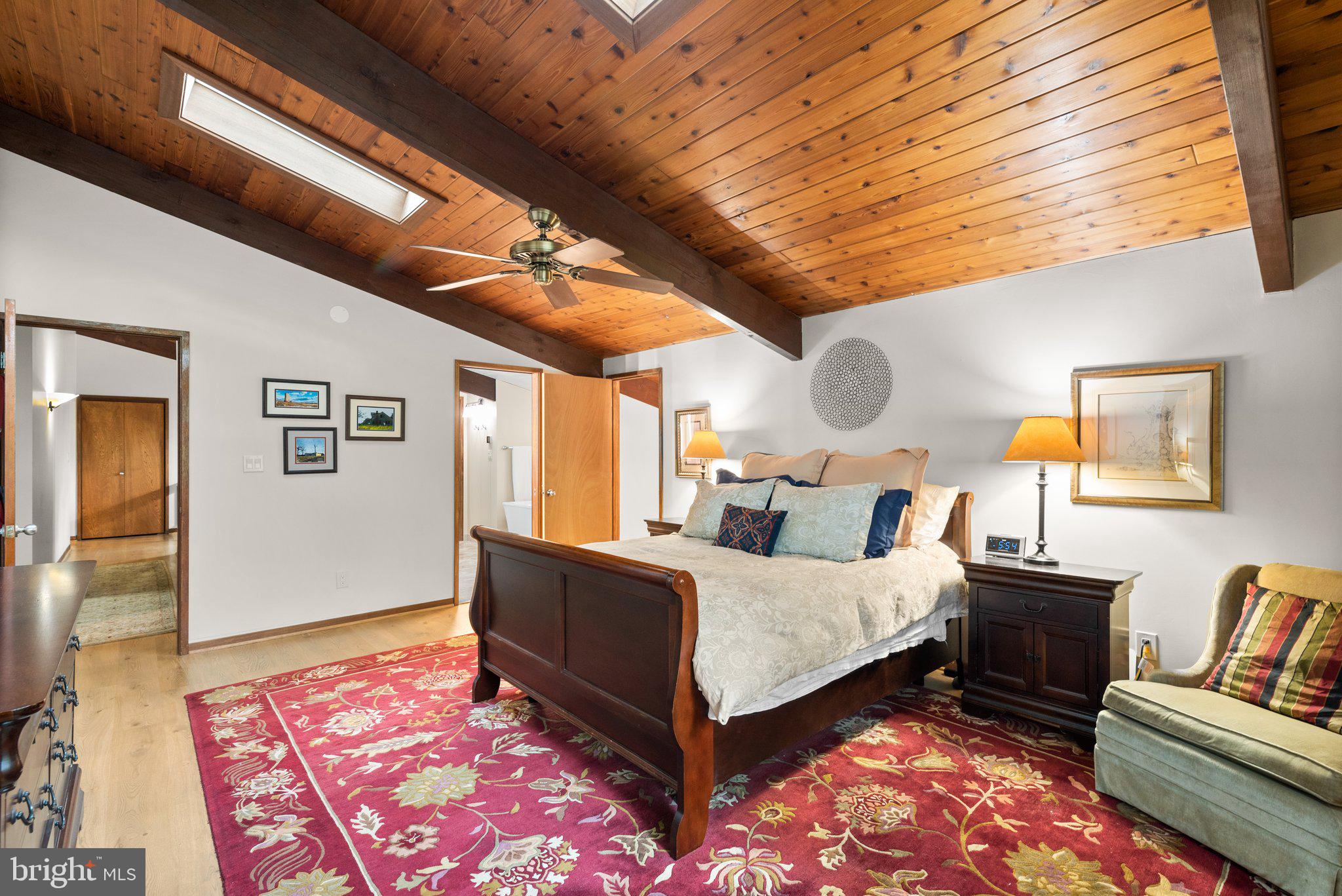 SOUTH RIVER MANOR - Residential