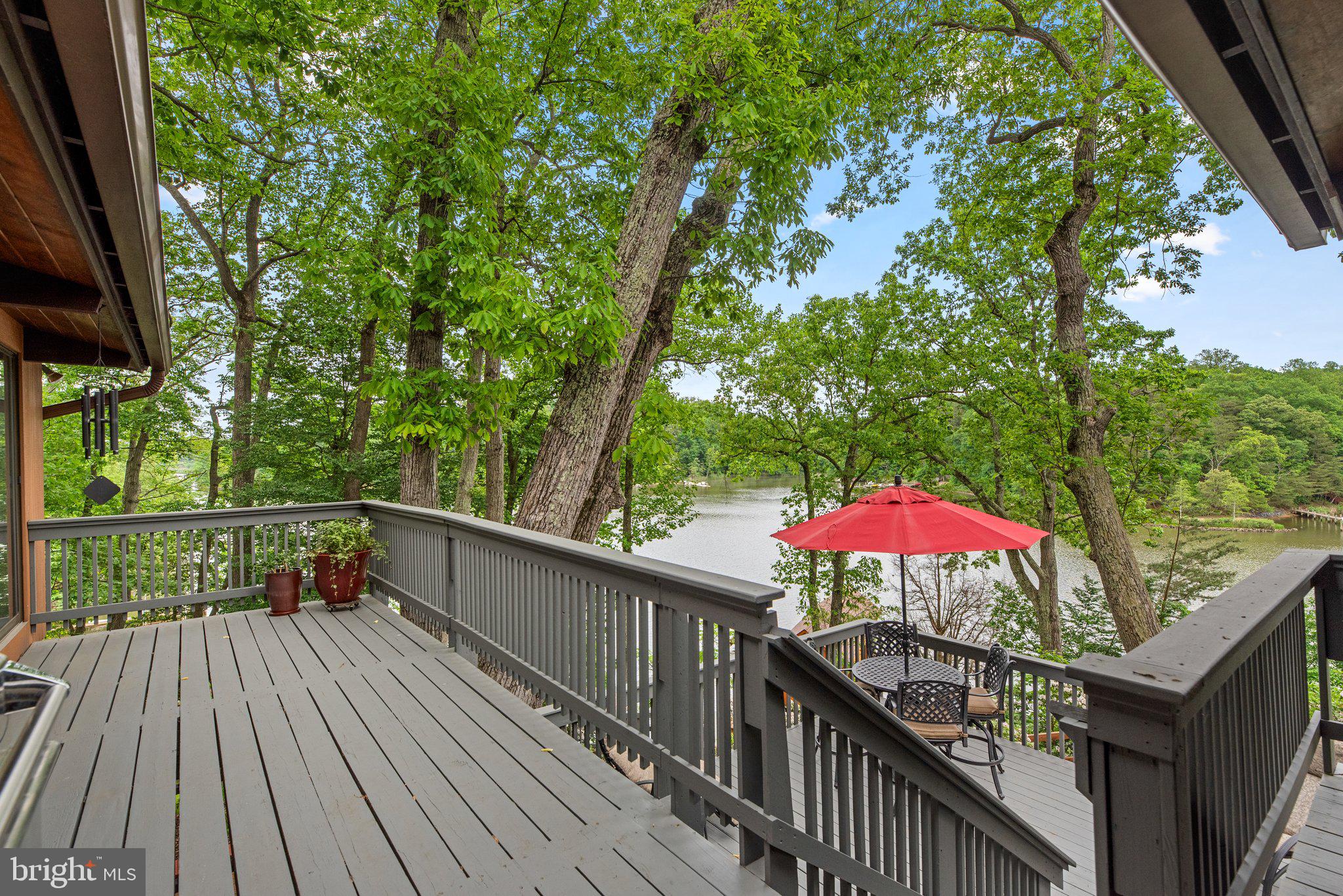 SOUTH RIVER MANOR - Residential