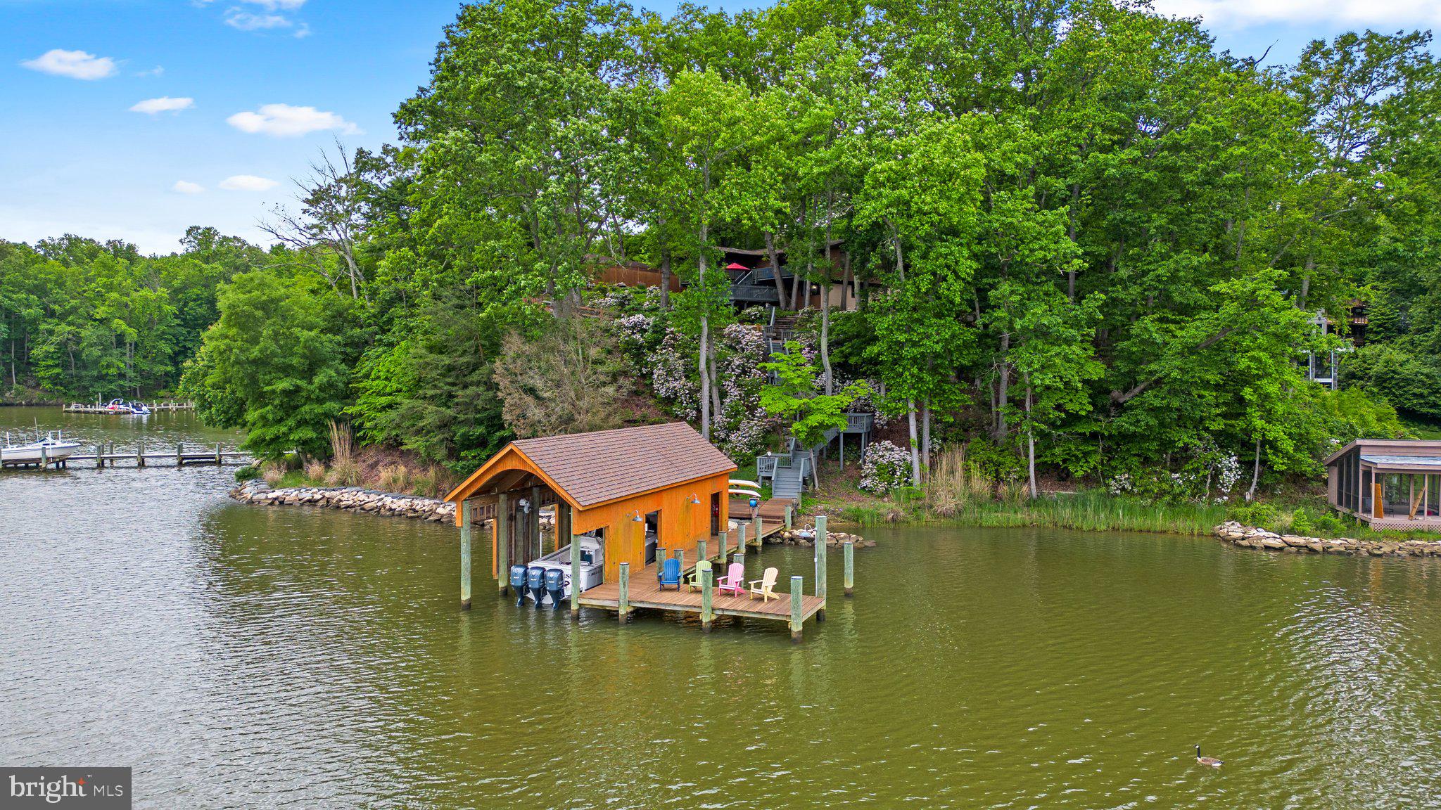 SOUTH RIVER MANOR - Residential