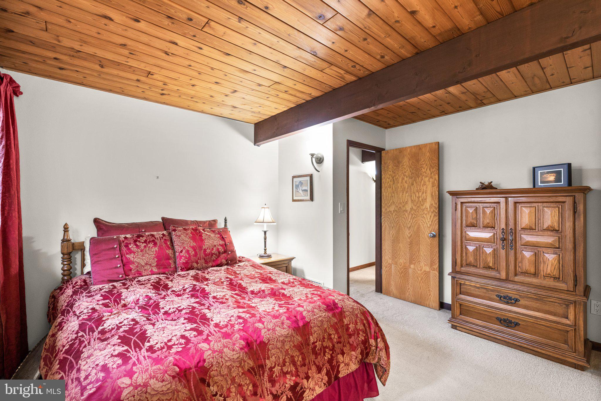 SOUTH RIVER MANOR - Residential